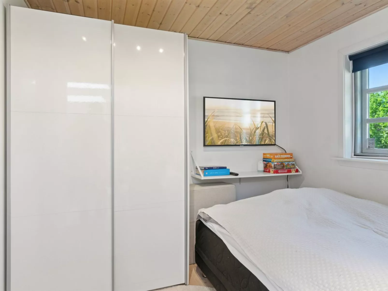 "Veljan" - 1.2km from the sea-Drinnen