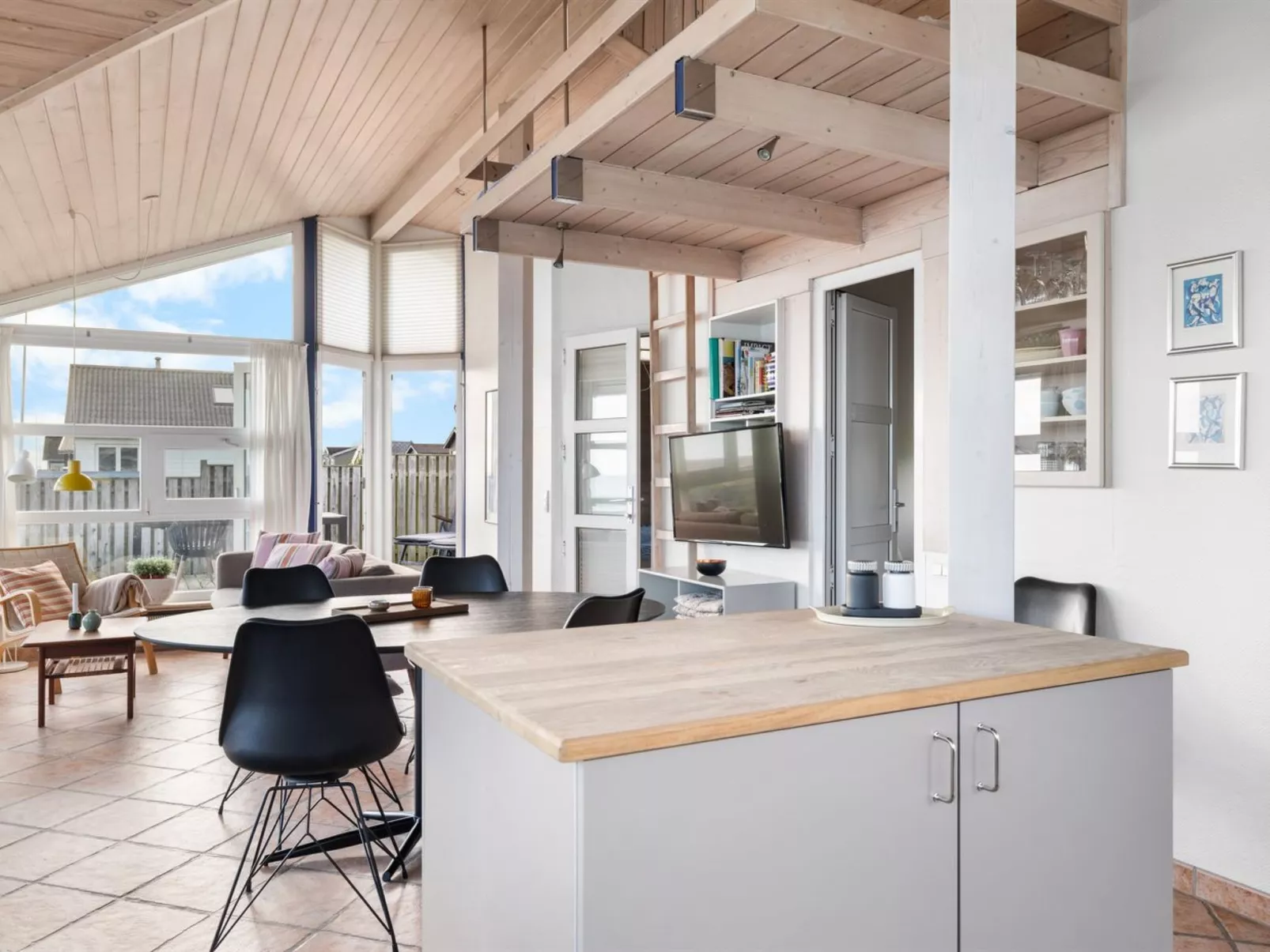 "Amila" - 10m from the sea-Dedans