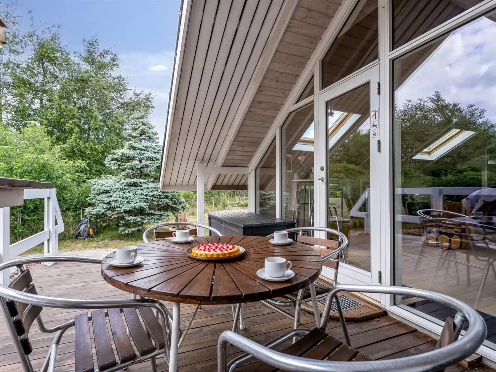 "Ylvie" - 500m from the sea-Draußen