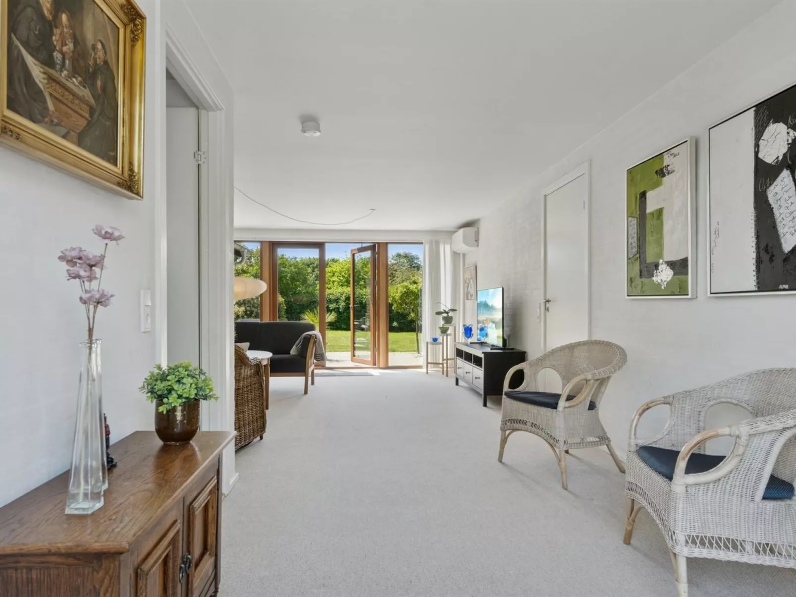 "Mechthild" - 700m from the sea-Dedans