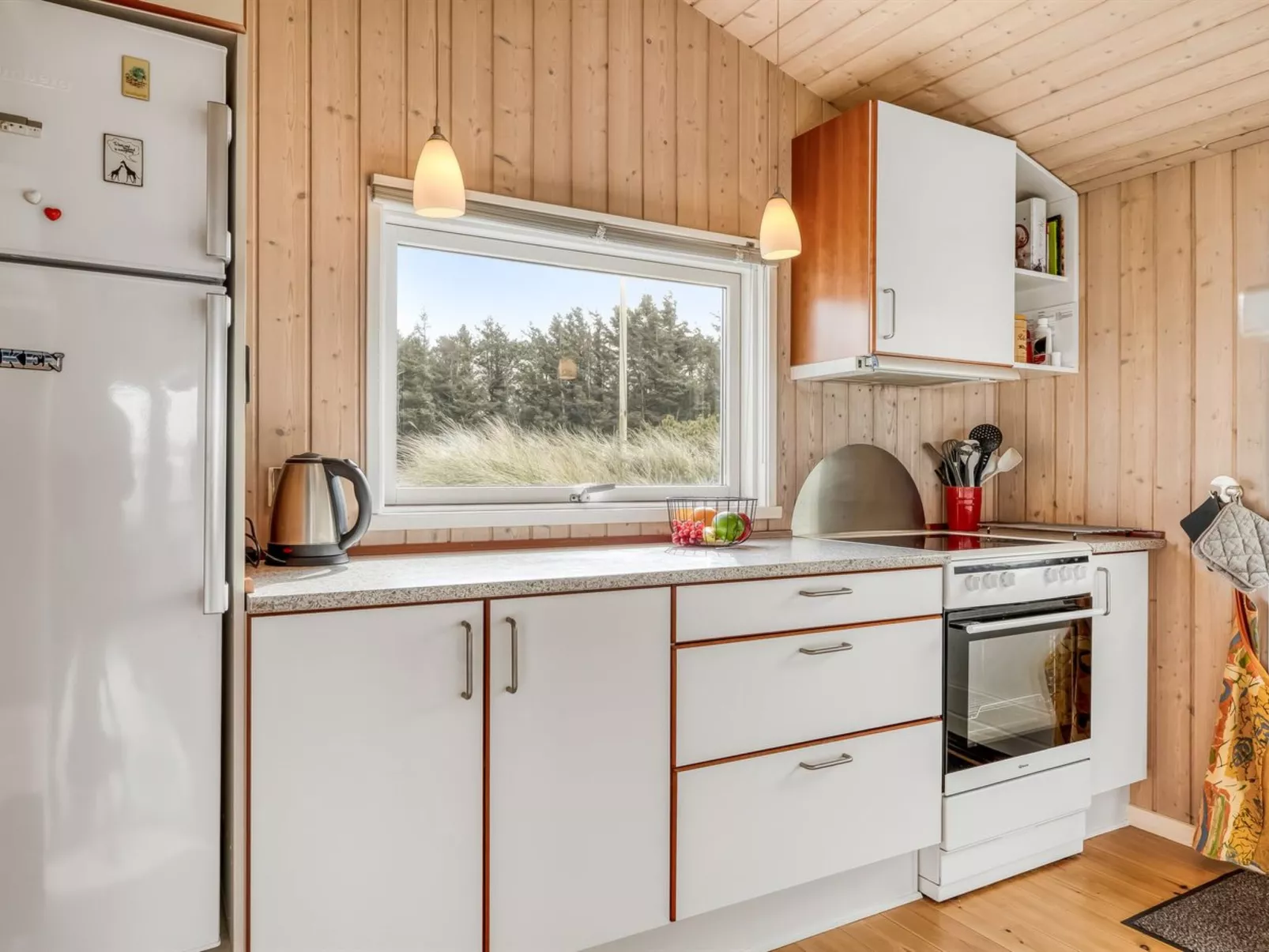 "Fridgerd" - 300m from the sea-Inside