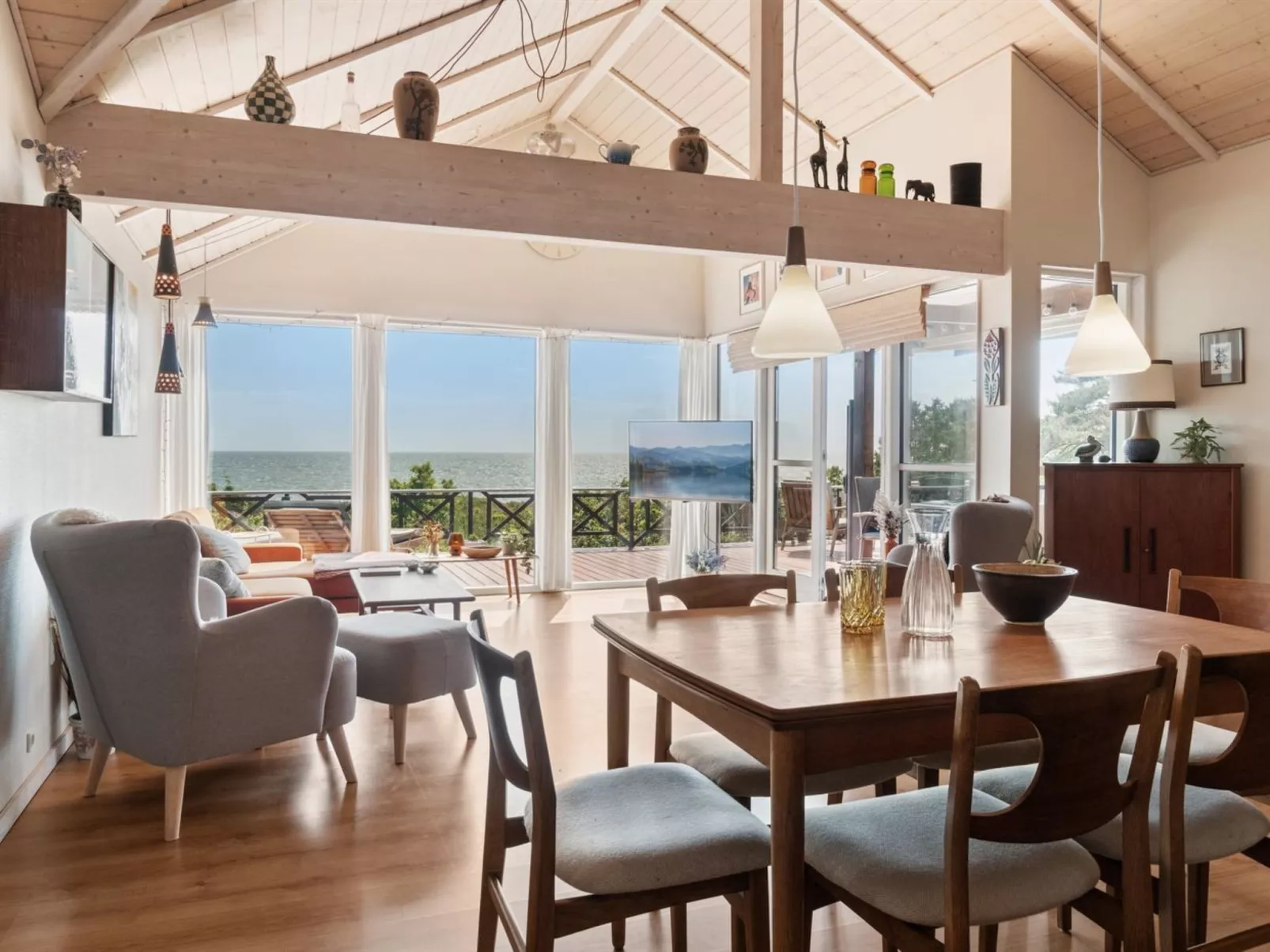 "Mariam" - 100m from the sea-Inside