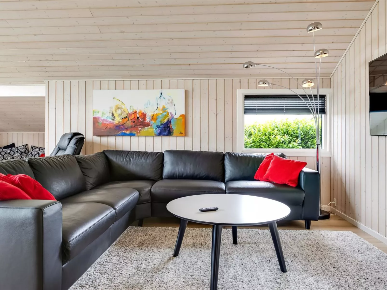 "Naimi" - 30km from the sea-Inside