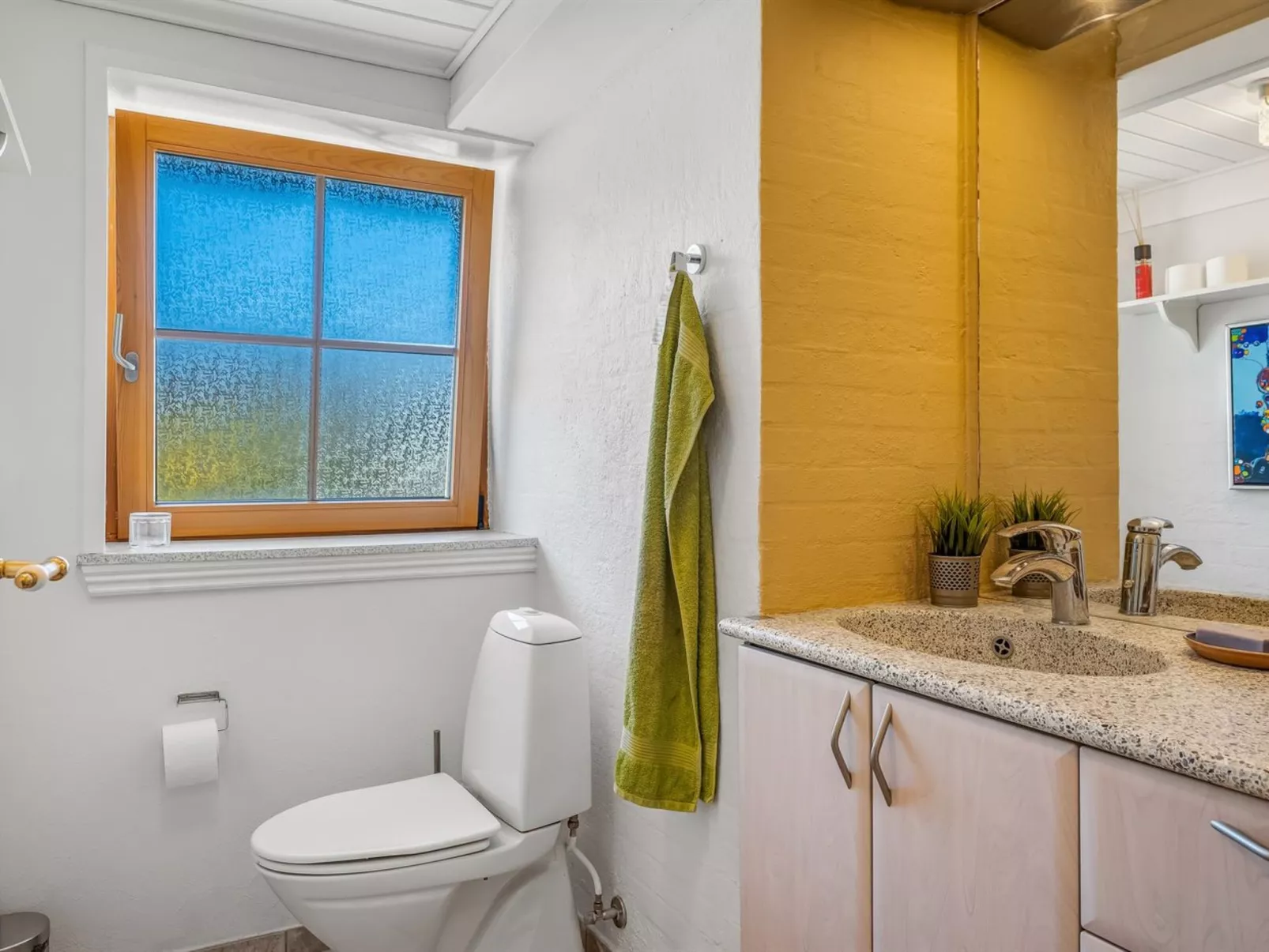 "Elia" - 5km to the fjord-Dedans