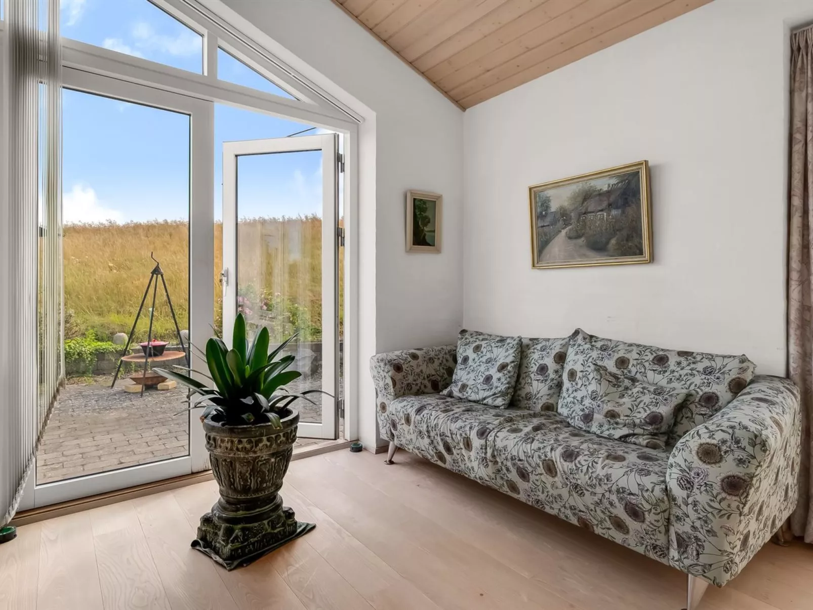 "Idalia" - 600m from the sea-Drinnen