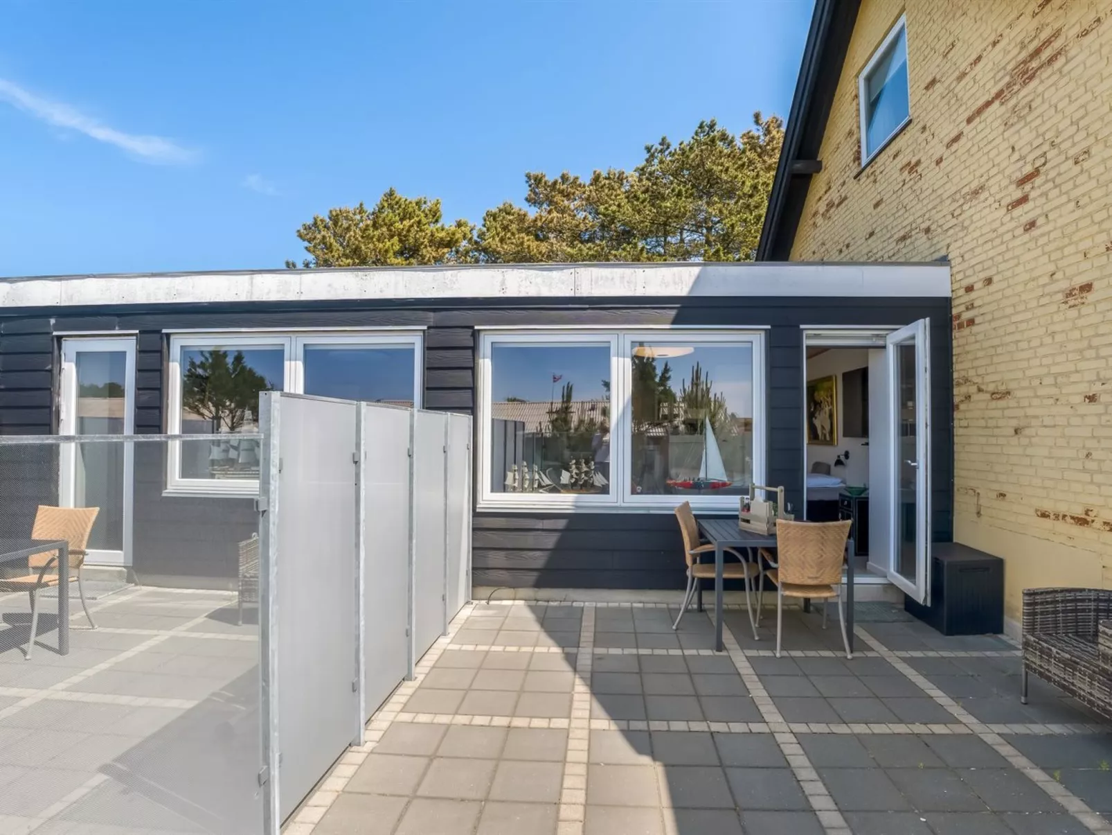 "Didrik" - 2km from the sea-Outside