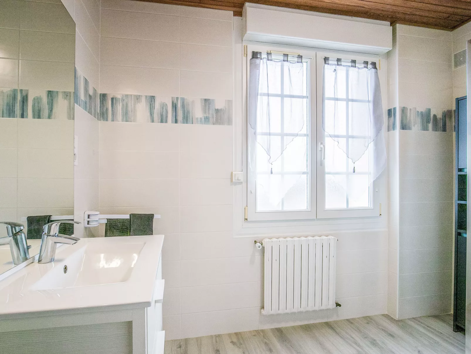 Entre Terre et Mer-Drinnen