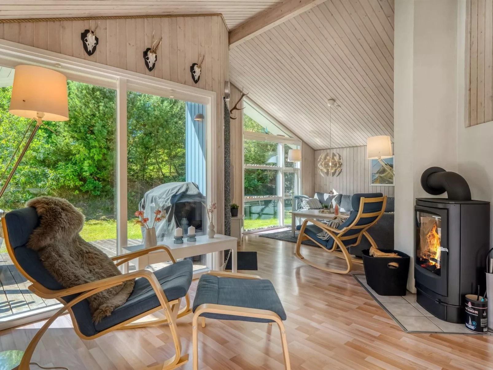 "Elizabeth" - 150m to the fjord-Drinnen