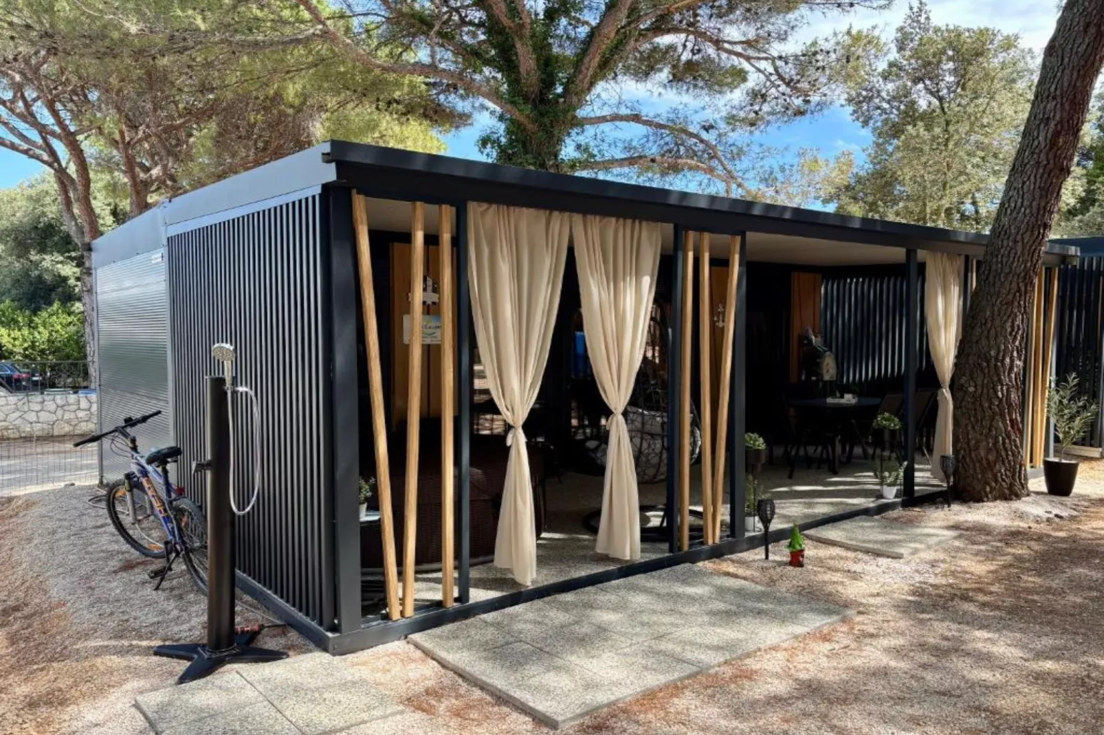 TJ Escape - Mobile Home - Mobile Home With Hot Tub And Terrace-Im Freien