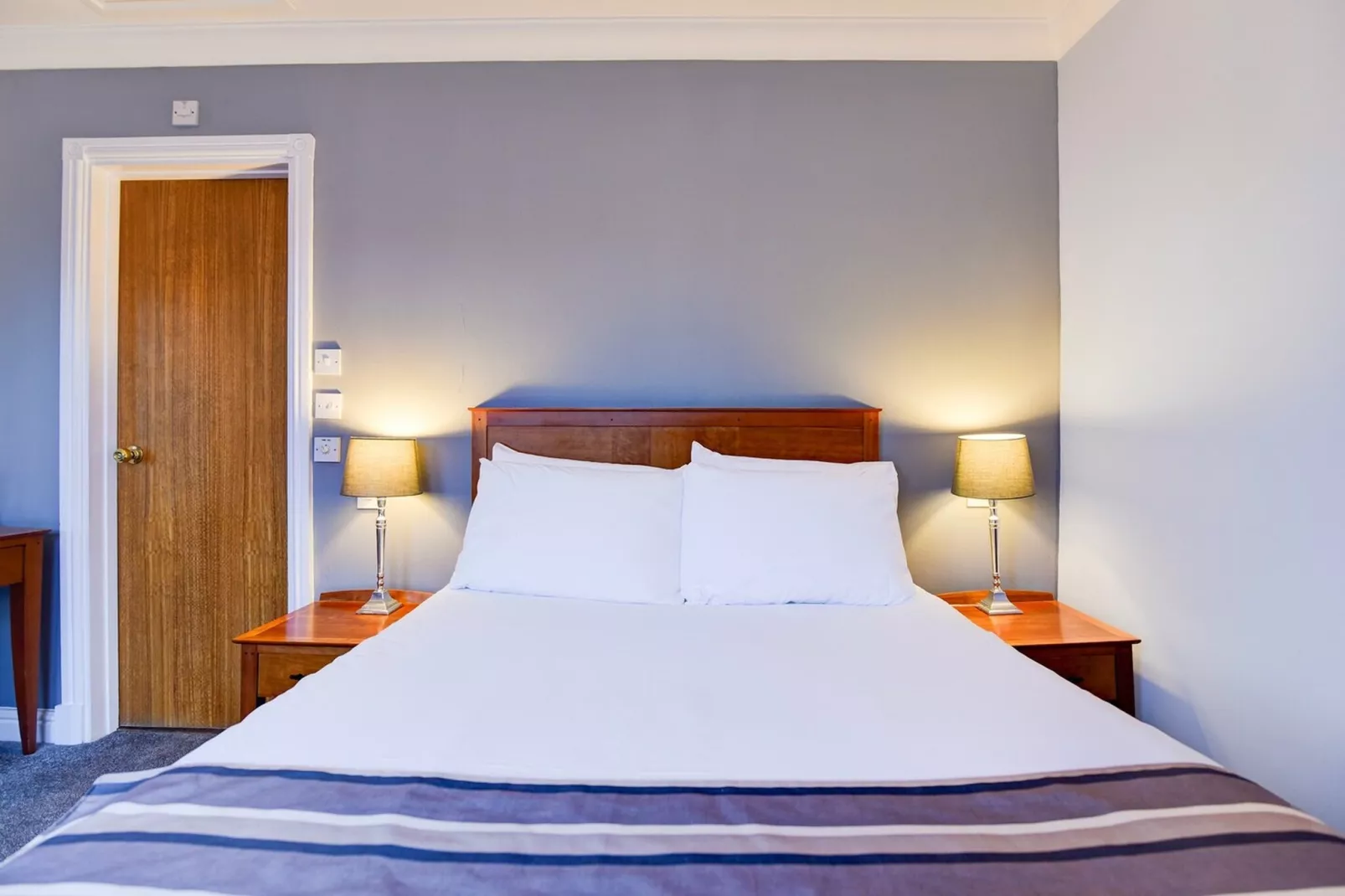 Standard Twin Room-Bedroom