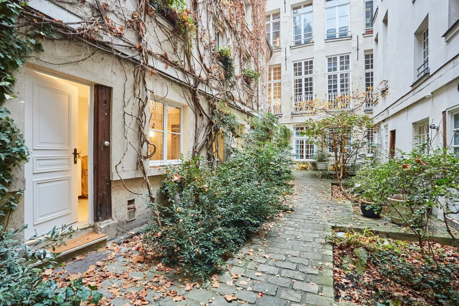 CHARLES19 STUDIO NEW-Nicht zugeordnet