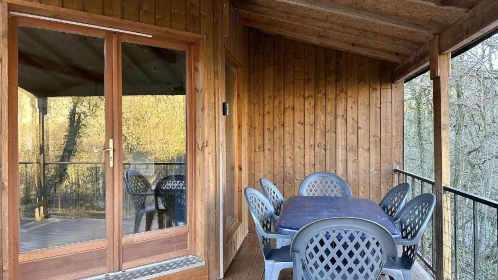 Vue sur Ourthe-Terrasse/Balkon