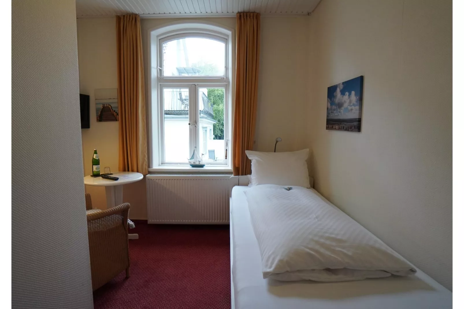 Ferienhaus Hilligenlei-Bedroom