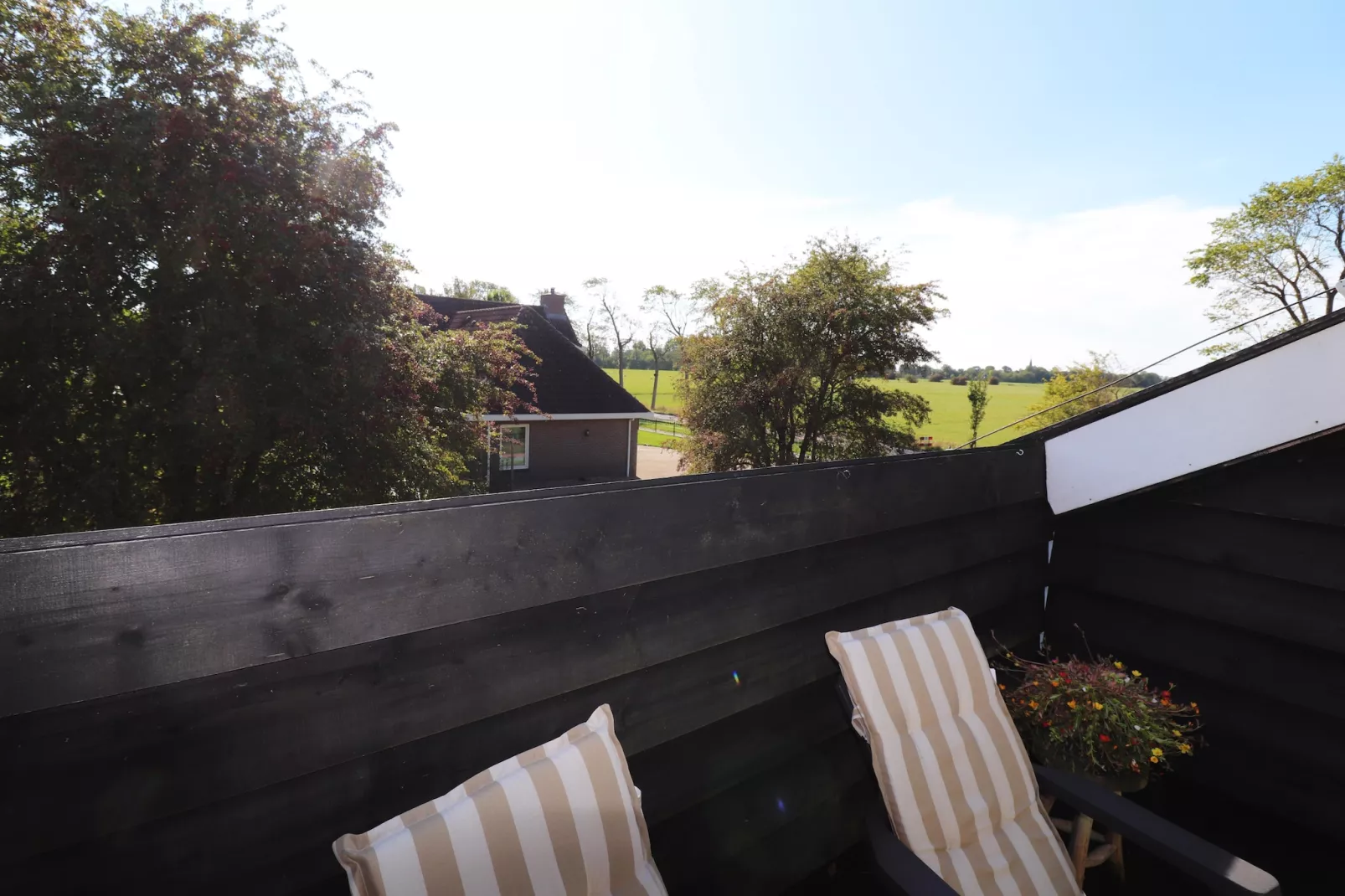 By Mosk 1-Terrasse/Balkon