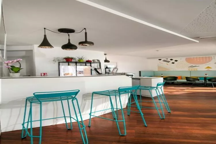 Adonis Mougins T2-Hall & reception