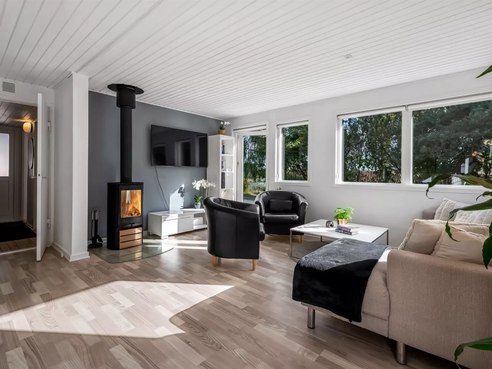 "Winder" - 925m from the sea-Inside