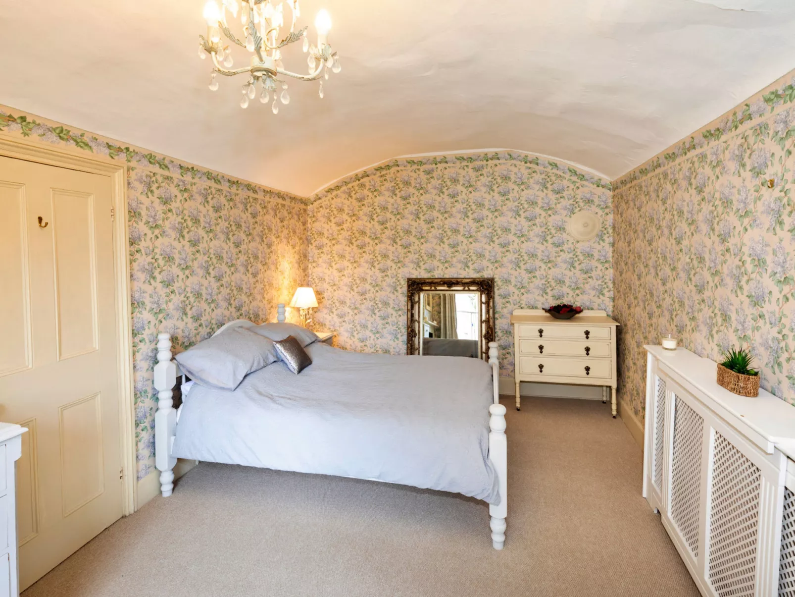 Islip Mill House - Beautiful Riverside Home-Inside