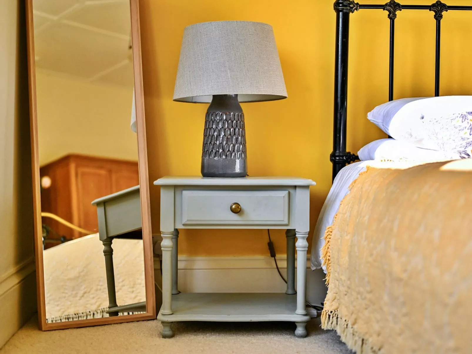 123, High Street-Drinnen