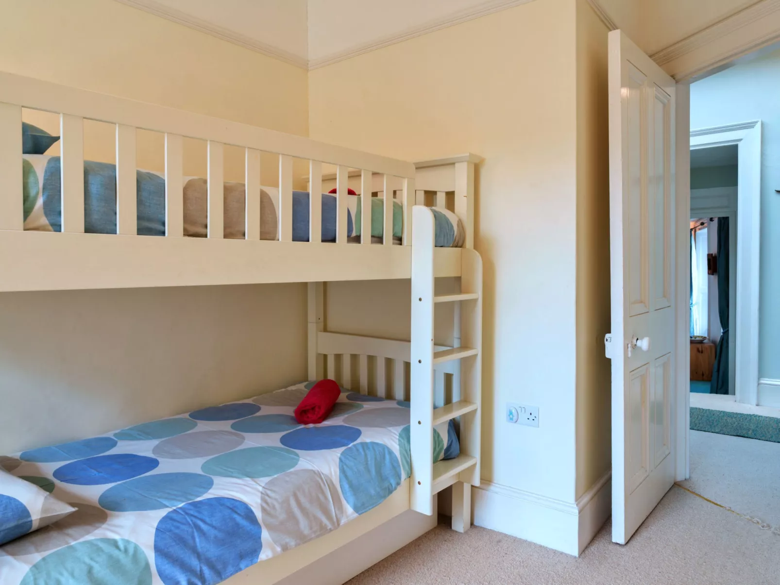 Rock House, Kingsand-Drinnen