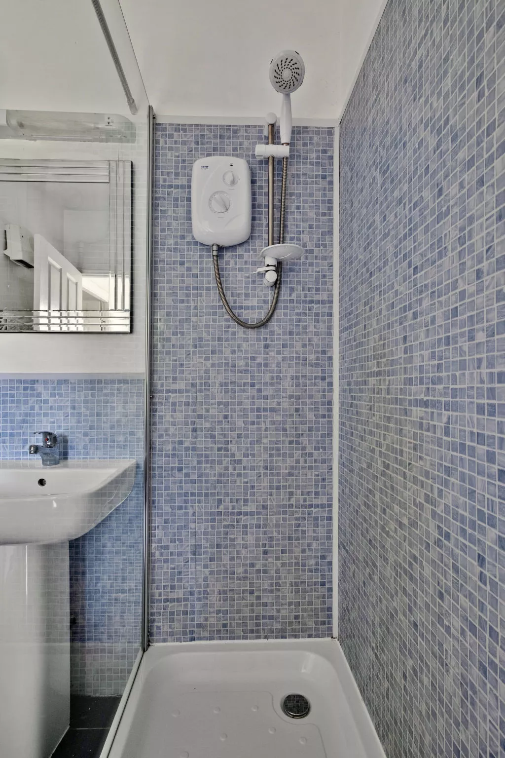 The Turbine House-Inside