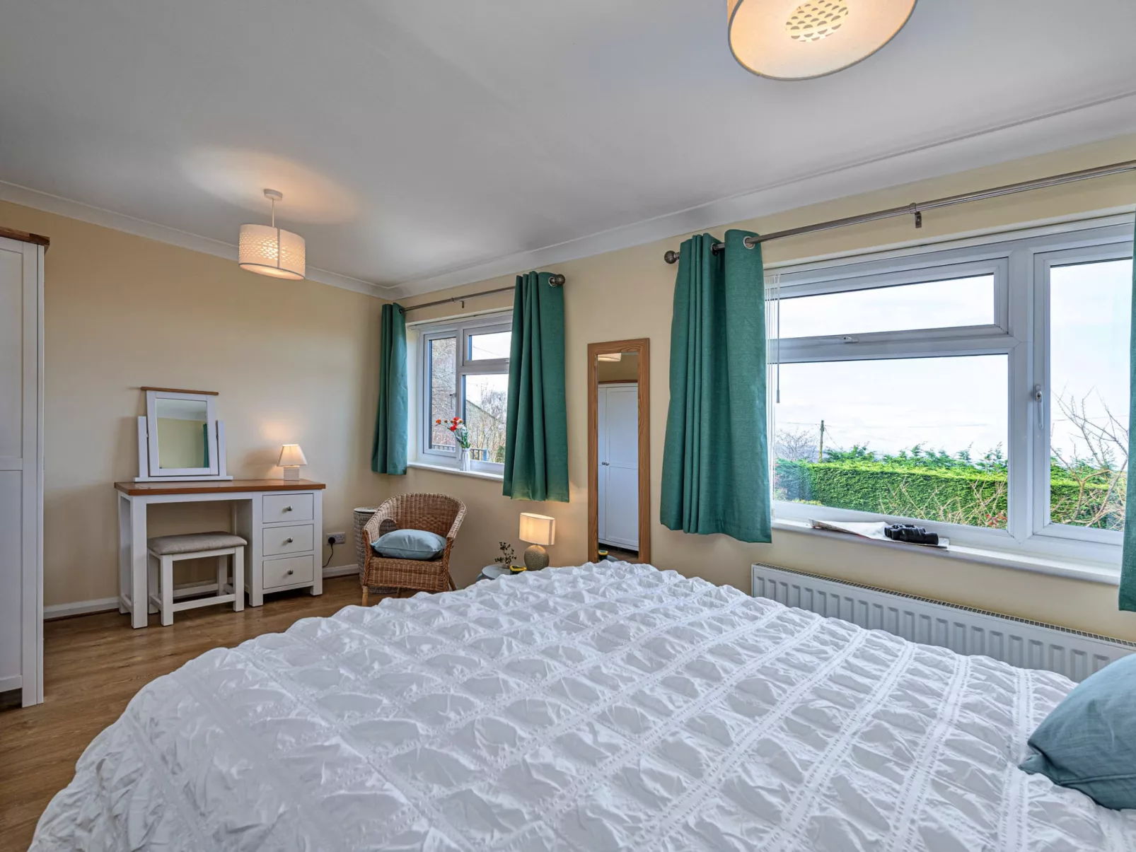 Cesail Y Mynydd-Dedans