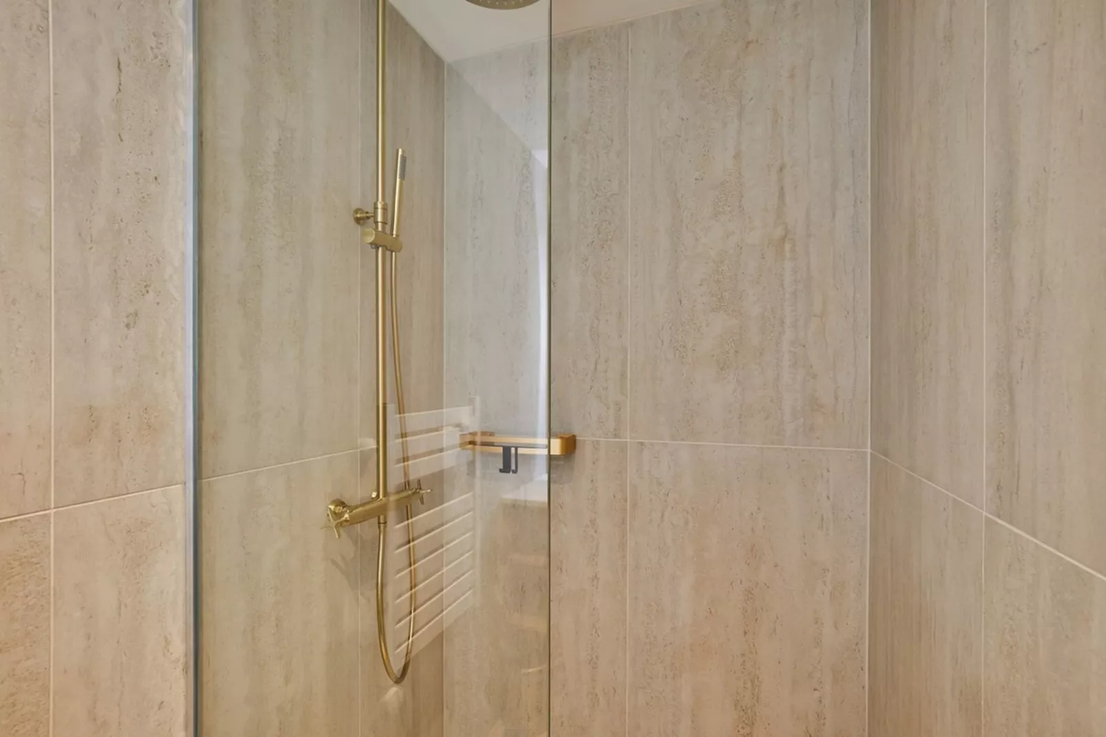 BELLEVILLE 2 NOUVEAU-Non tagué