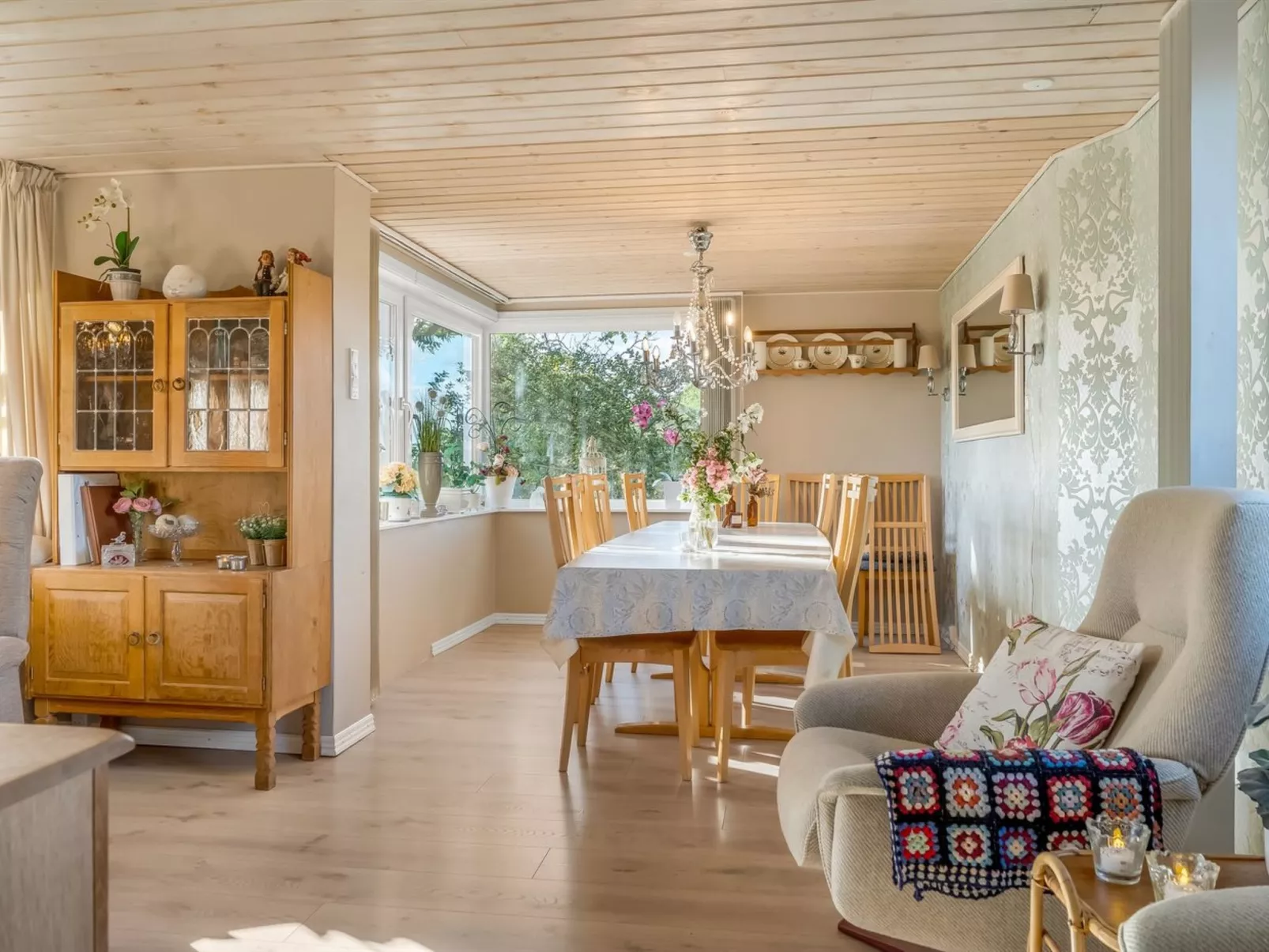 "Missa" - 2km to the fjord-Dedans