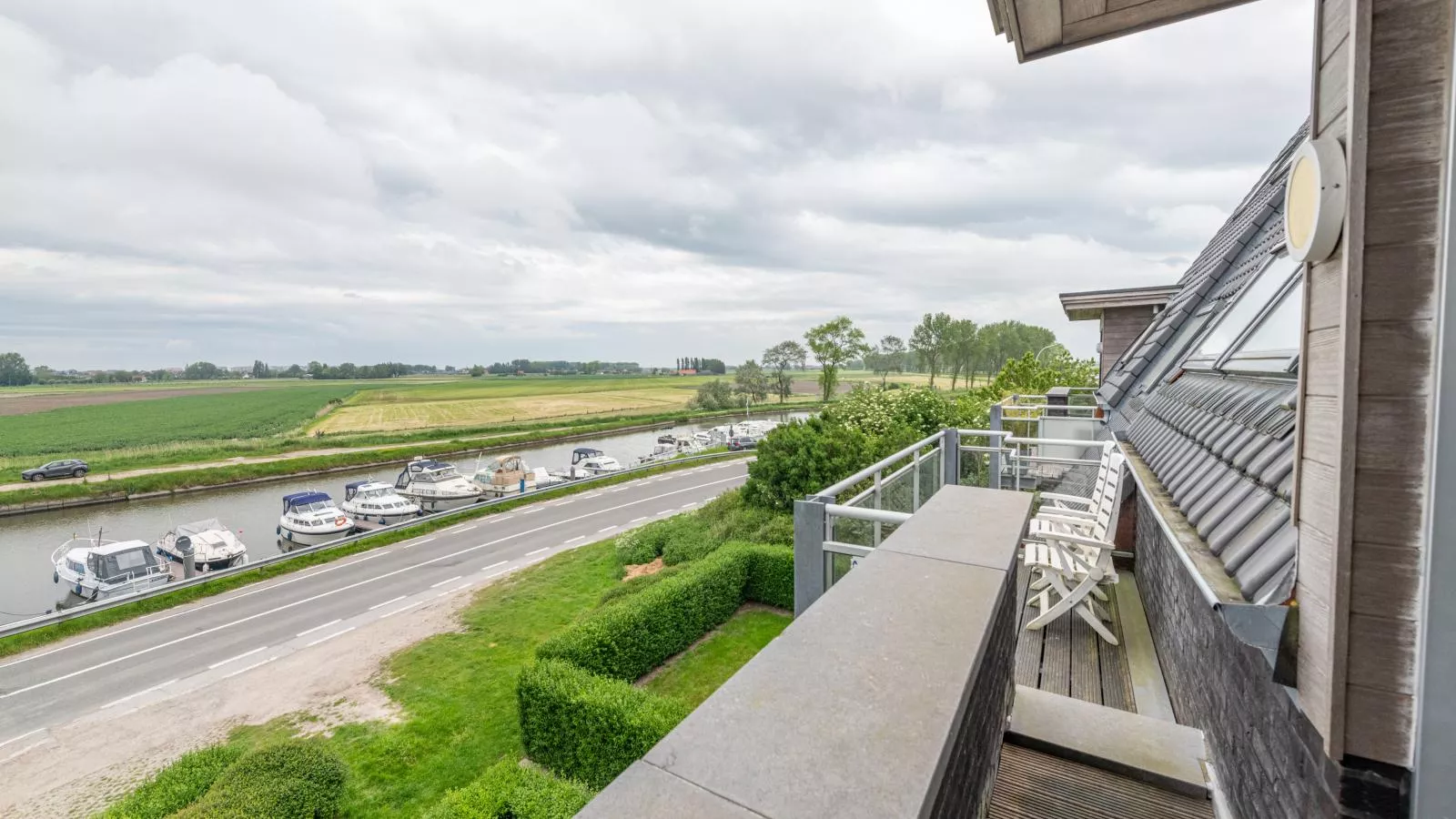 Nieuwendamme 40D-View in summer