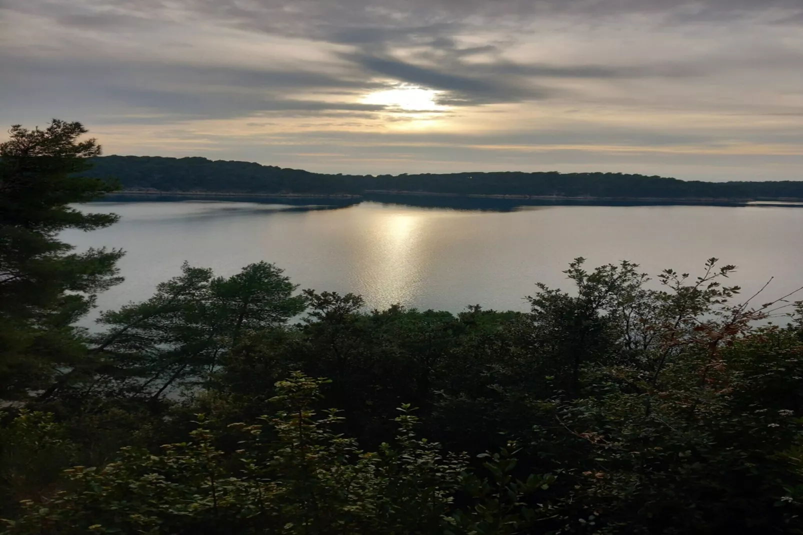 Guest House Green Corner Supetarska Draga - Triple Room with Terrace and Sea View-Ambiance