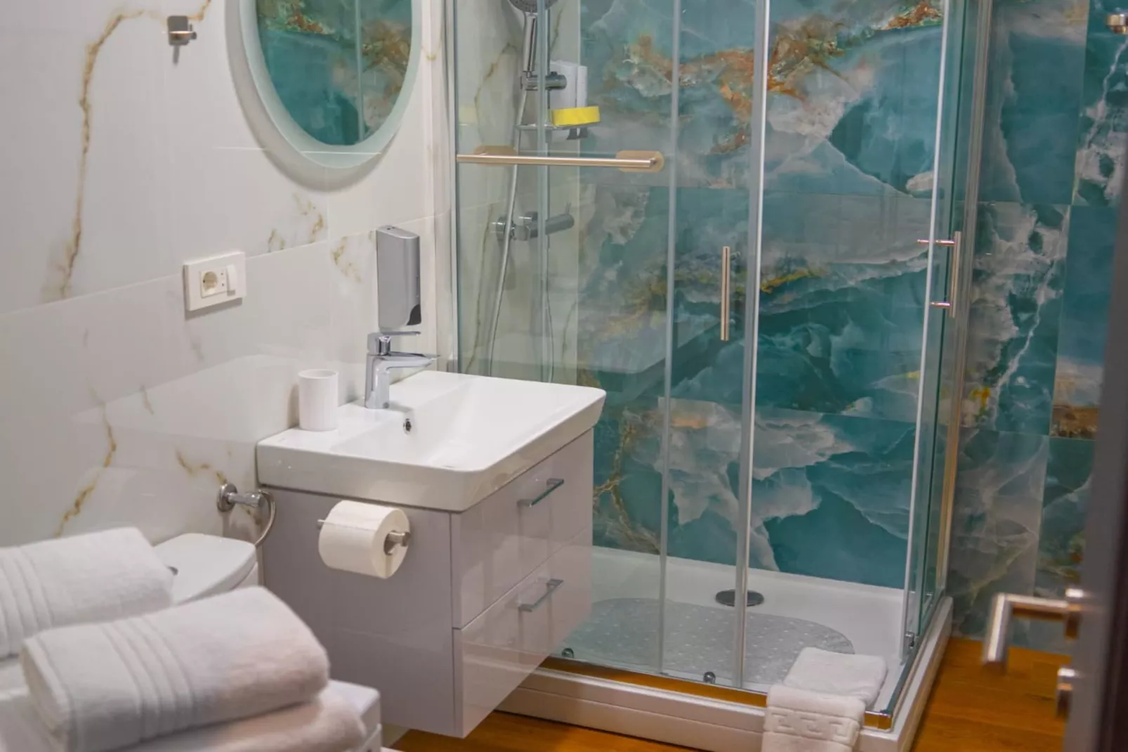 One-Bedroom Apartment (A4)-Badezimmer