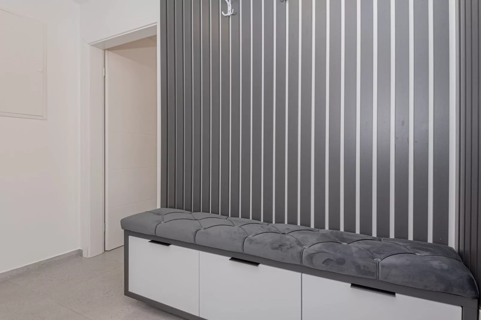 Four-Bedroom Villa With Pool-Schlafzimmer