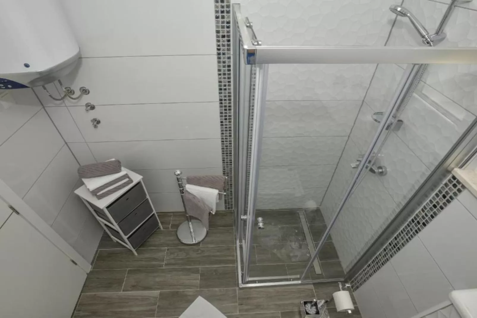 Apartment Hani 1 - One Bedroom Apartment With Balcony And Sea View-Bathroom