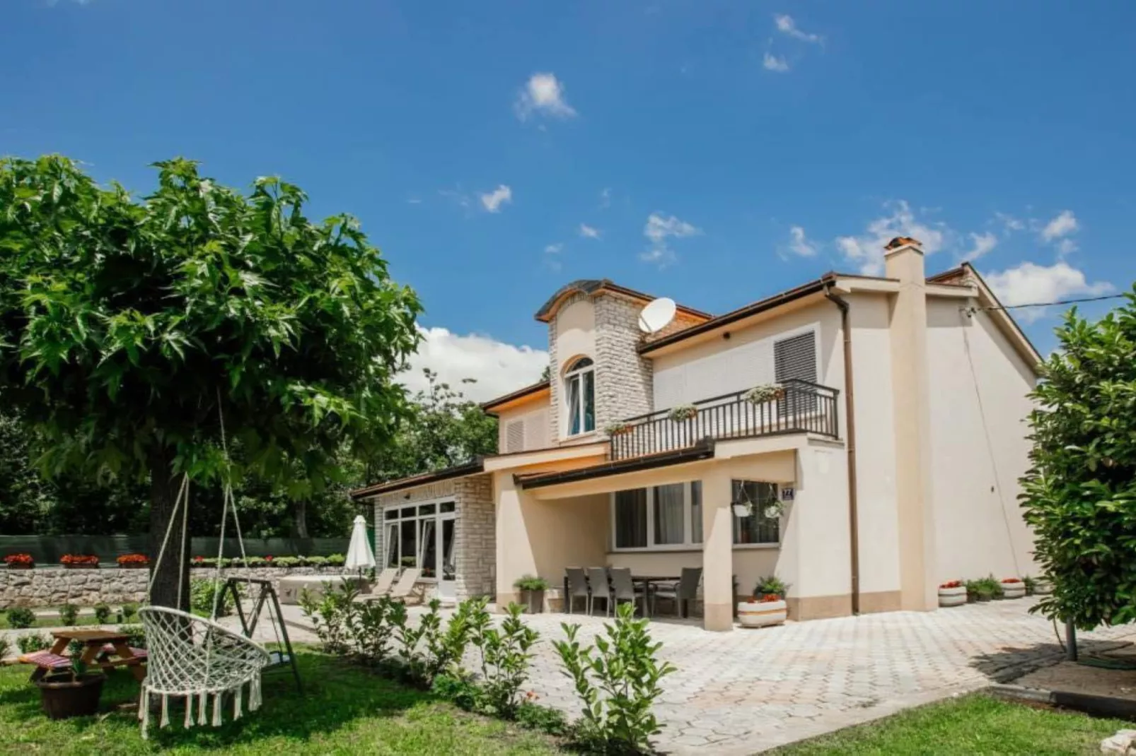 Countryside Villa Tajo - Four Bedroom Holiday Home  with Swimming Pool-Im Freien