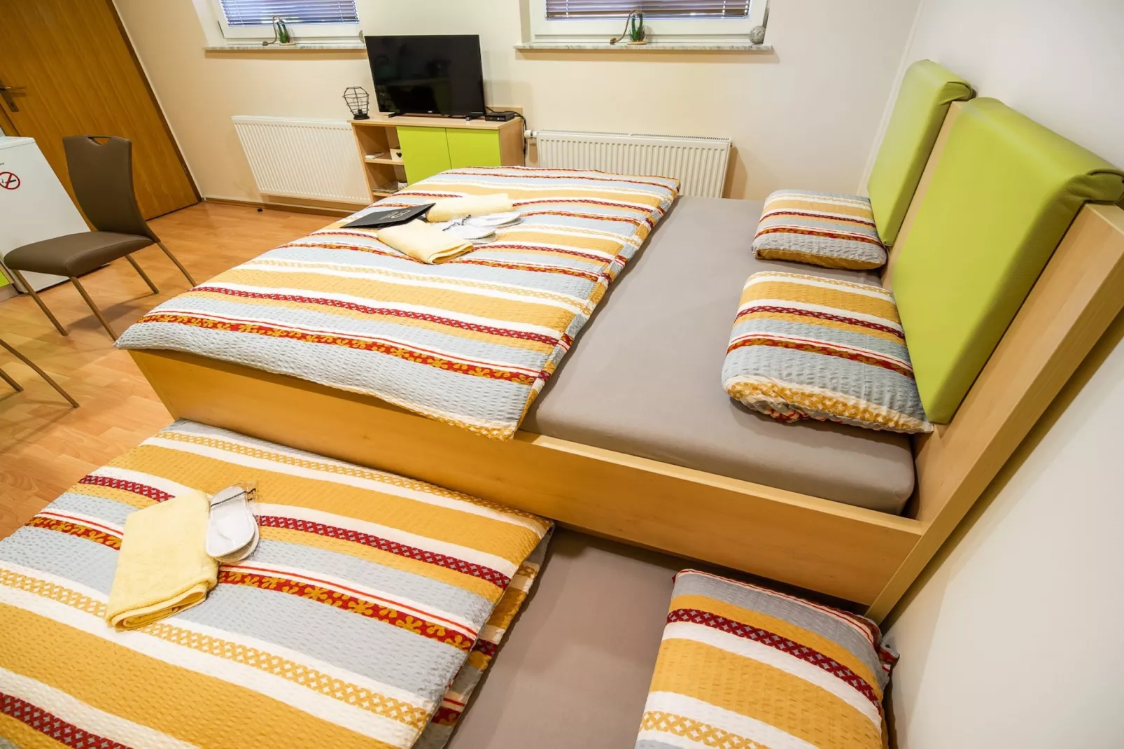 Elegant and Stylish Retreat Apartments with Terrace - Studio Apartment with Terrace-Chambre