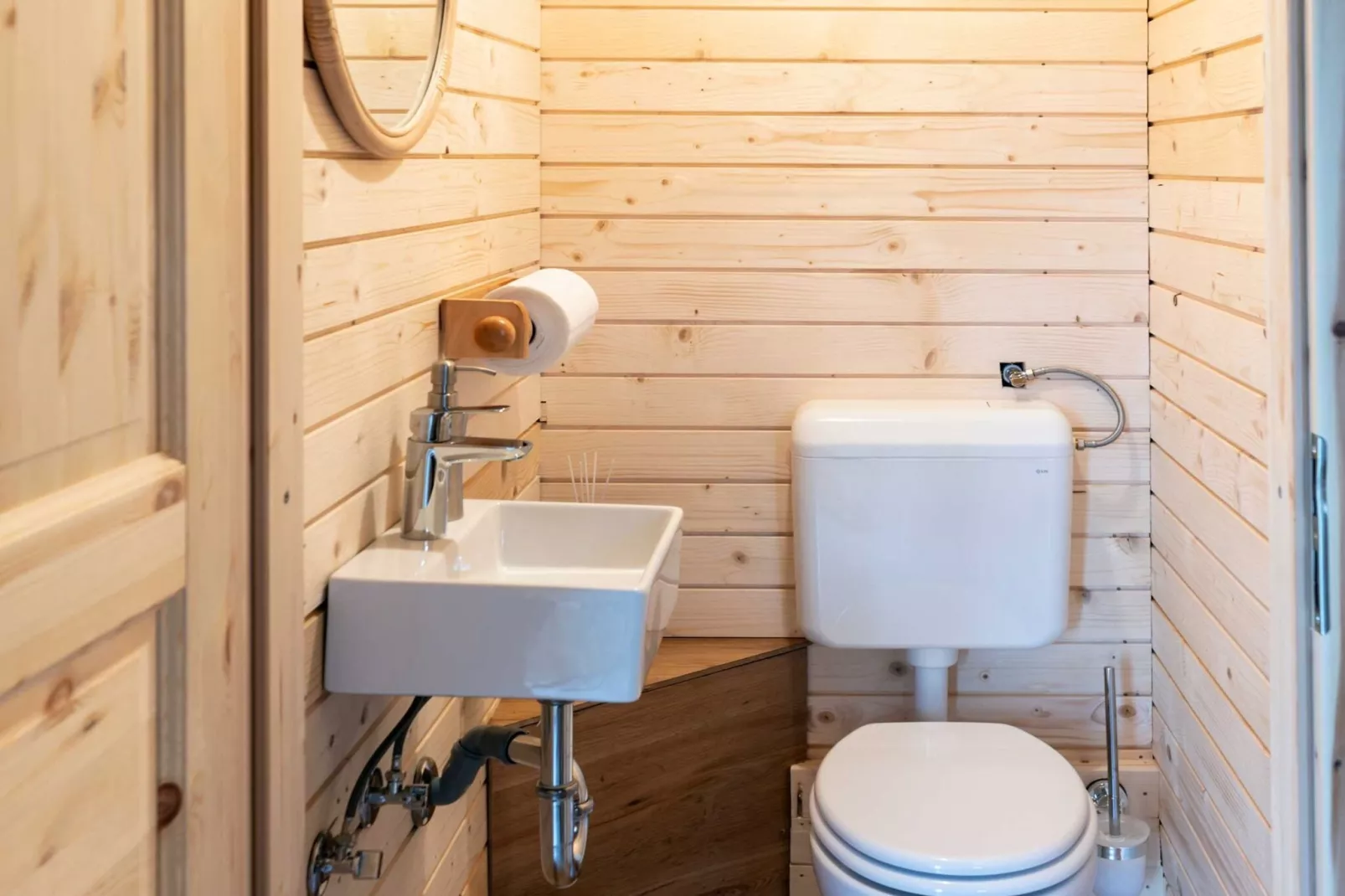 Echo Valley Hillside Holiday Home with Sauna - Two Bedroom Holiday Home with Sauna-Schlafzimmer