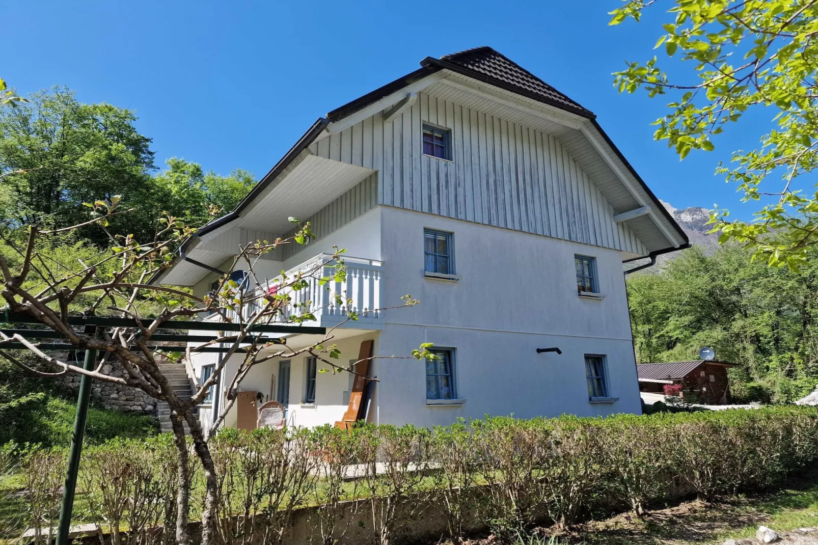 Bovec Comfortable Apartment with Mountain View - One Bedroom Apartment with Mountain View-Im Freien