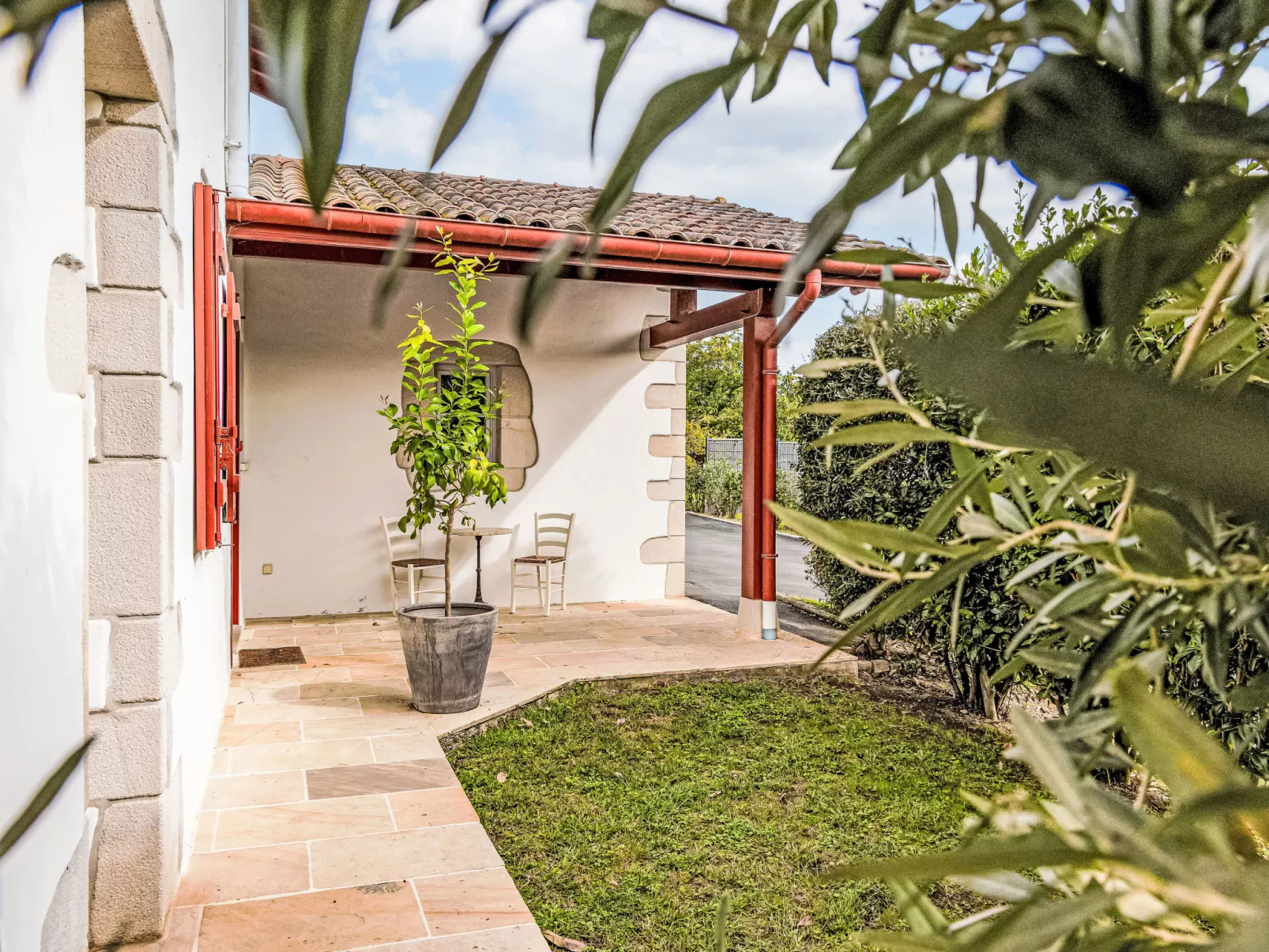 OLHAKO BIDEA-Outside