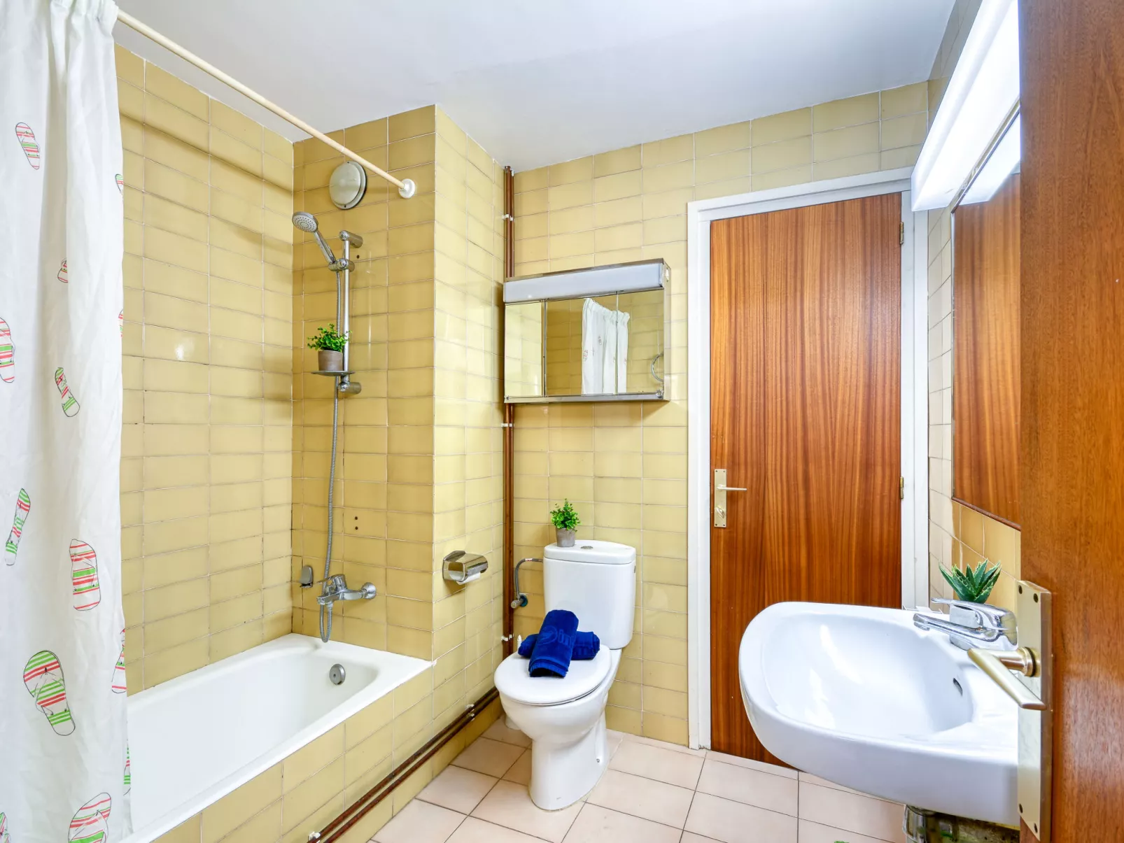 Mirador del Pedró-Inside