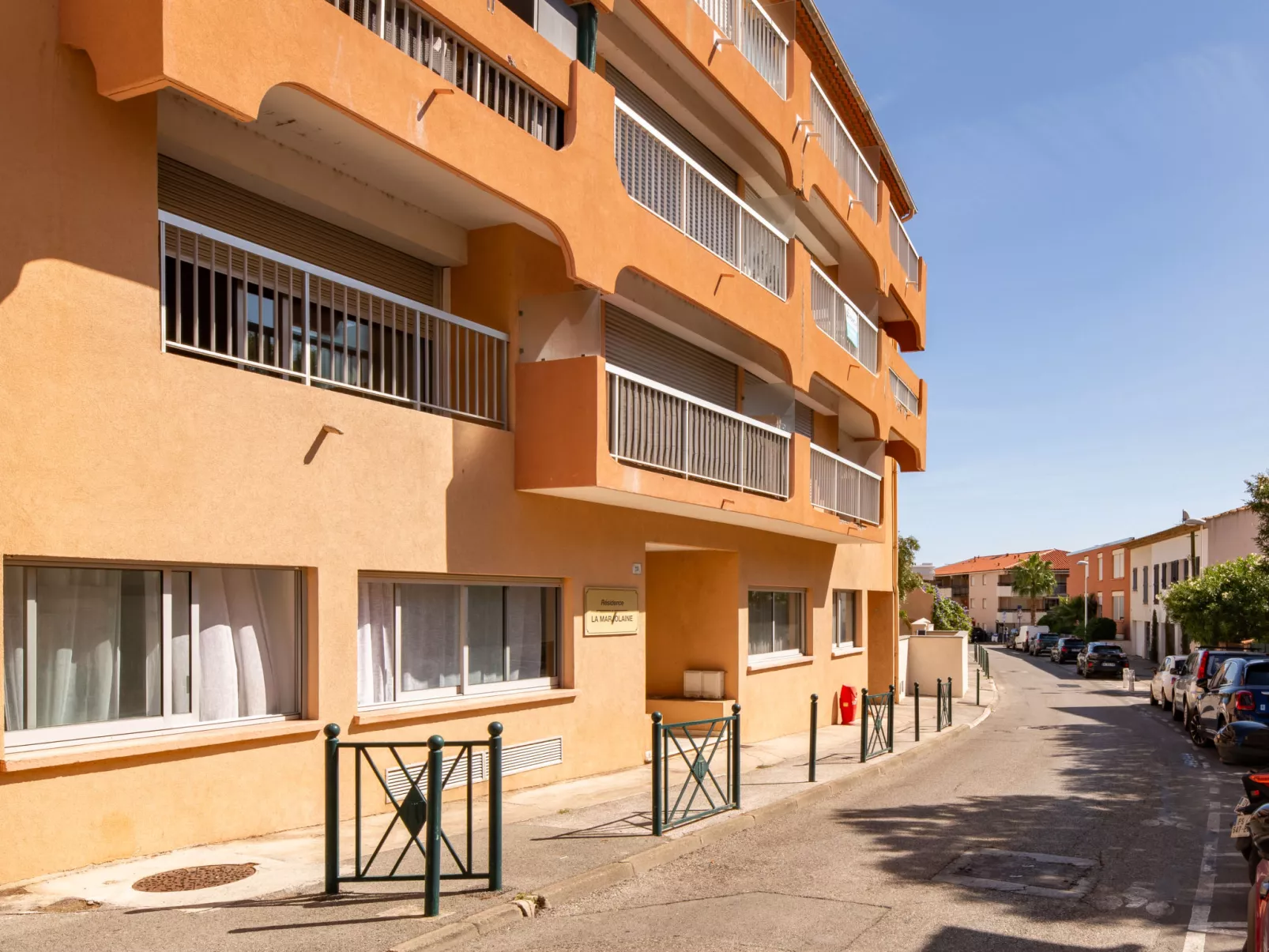 La Marjolaine-Outside