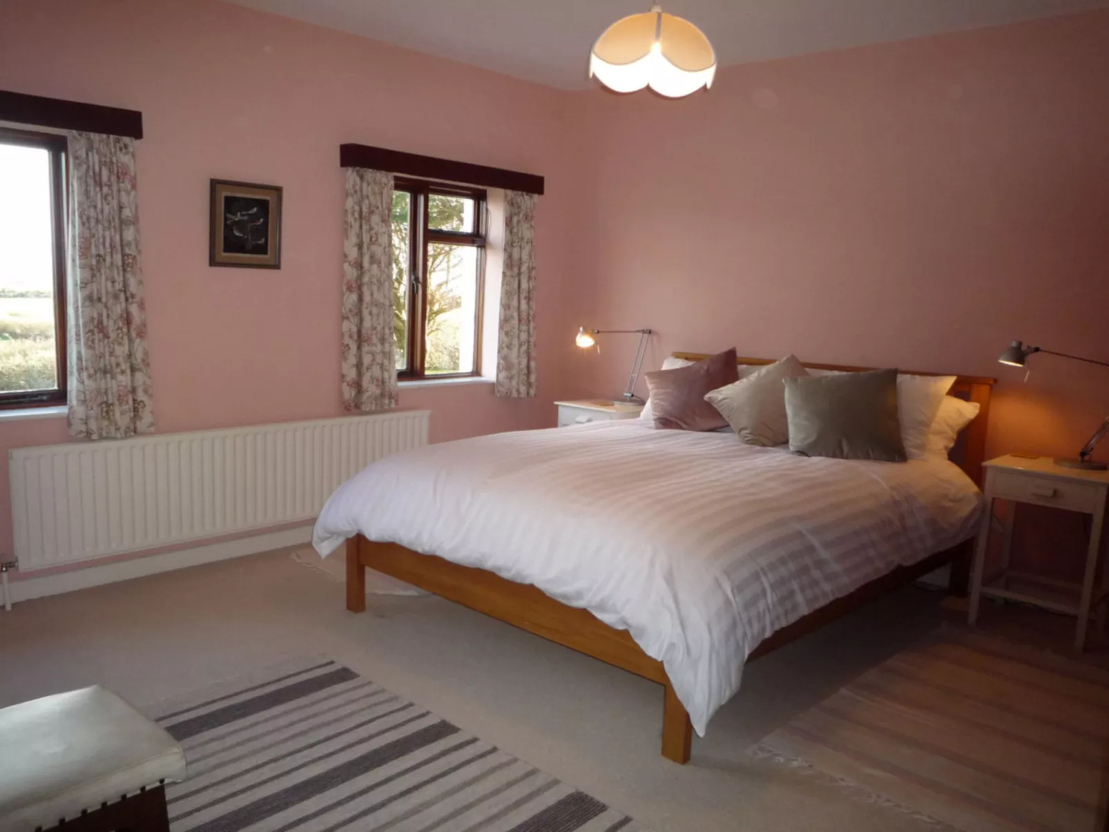 Dingle Bay View (TR2)-Drinnen