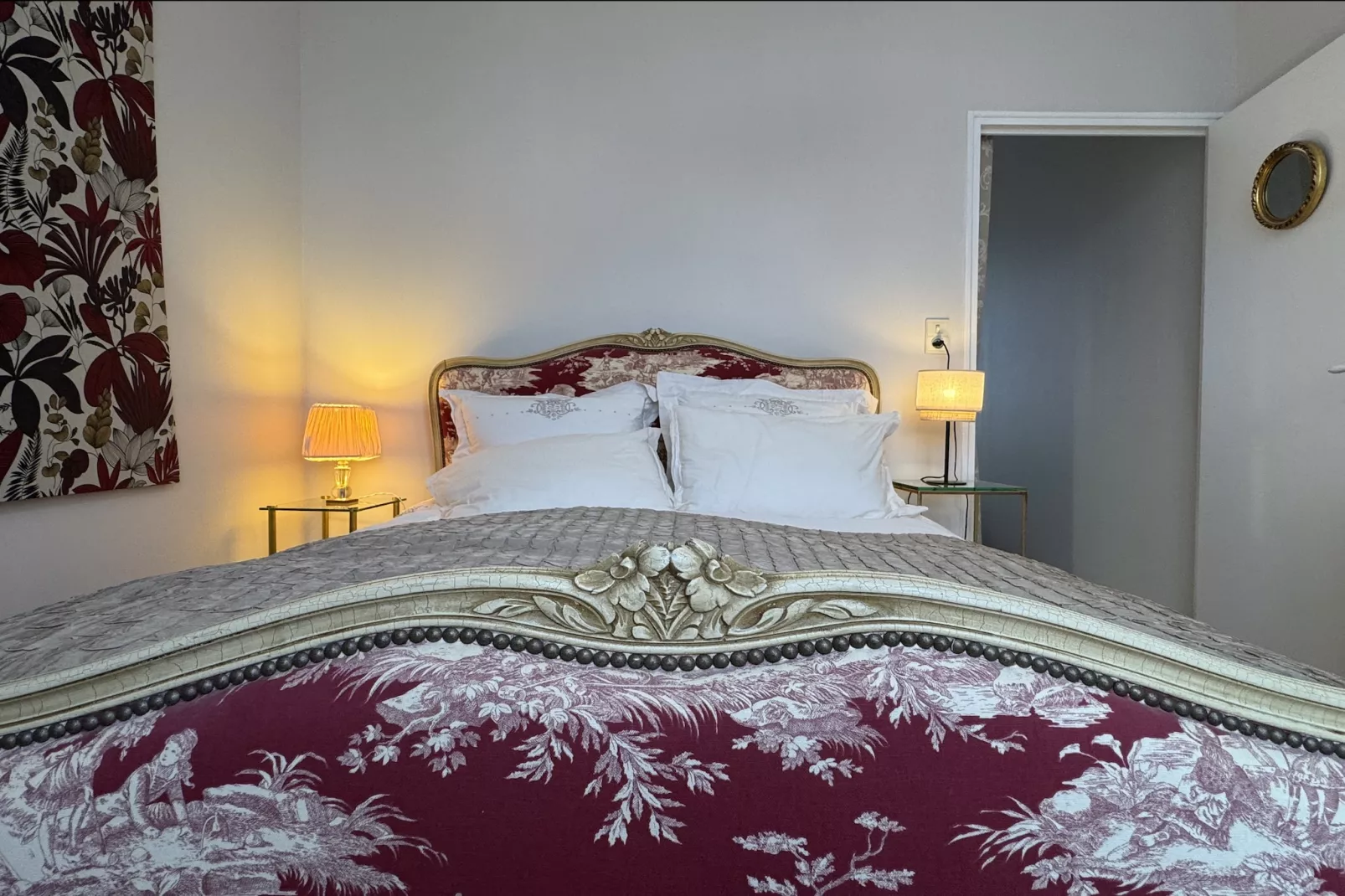 Appartement avec la petite cour-Chambre