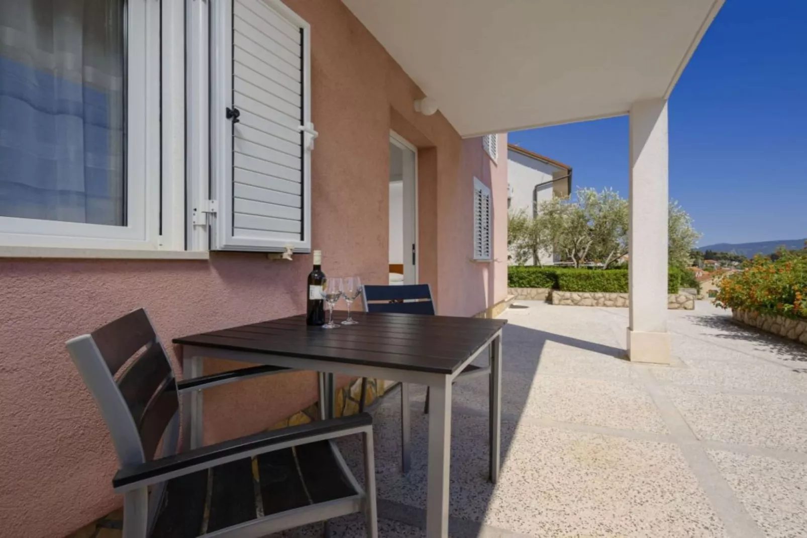 One Bedroom Apartment with Terrace and Sea View 4-Terrasse