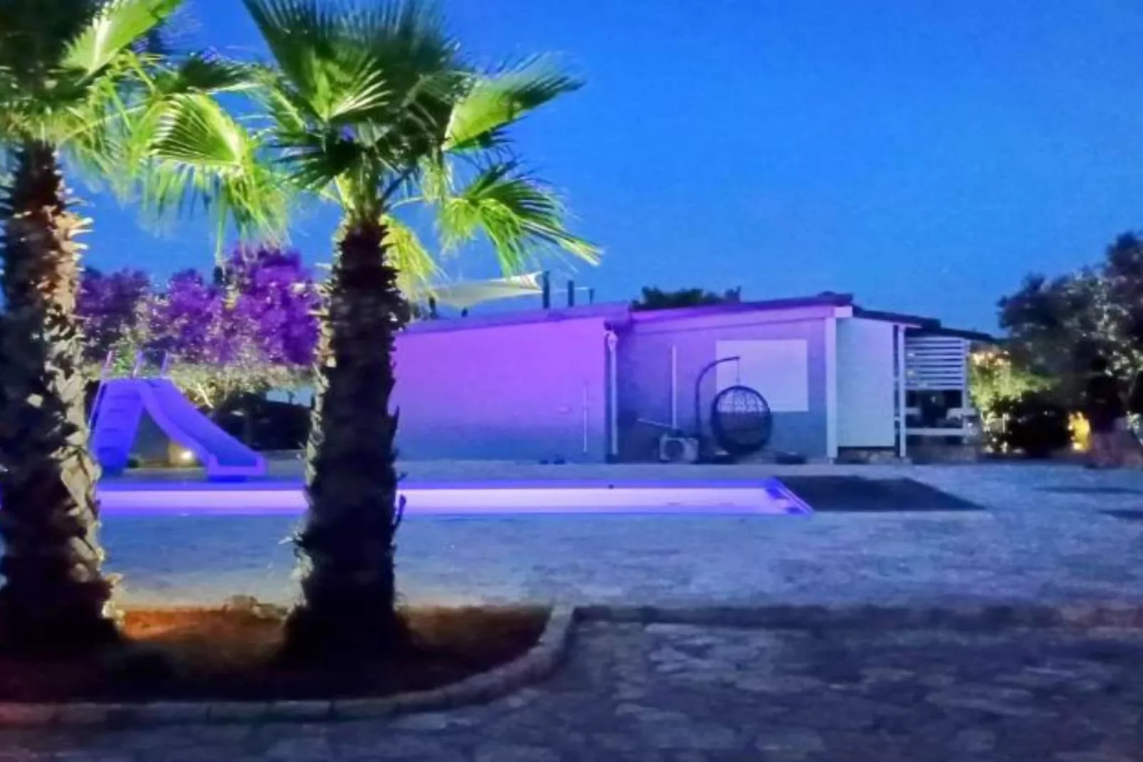 SAK Mobile Homes - Two Bedroom Mobile Home with Terrace (Br1)-Schwimmbad