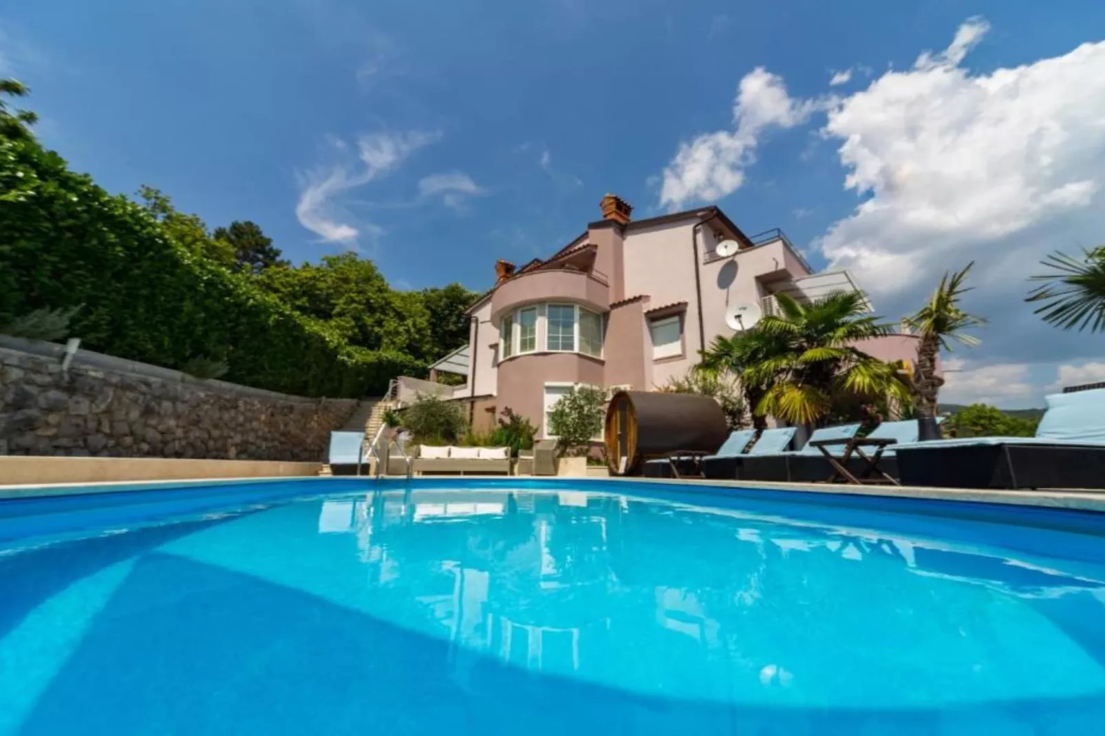 Apartments Melanie - Oprić Hills  Three bedroom apartment with balcony and sea view (A)-Im Freien