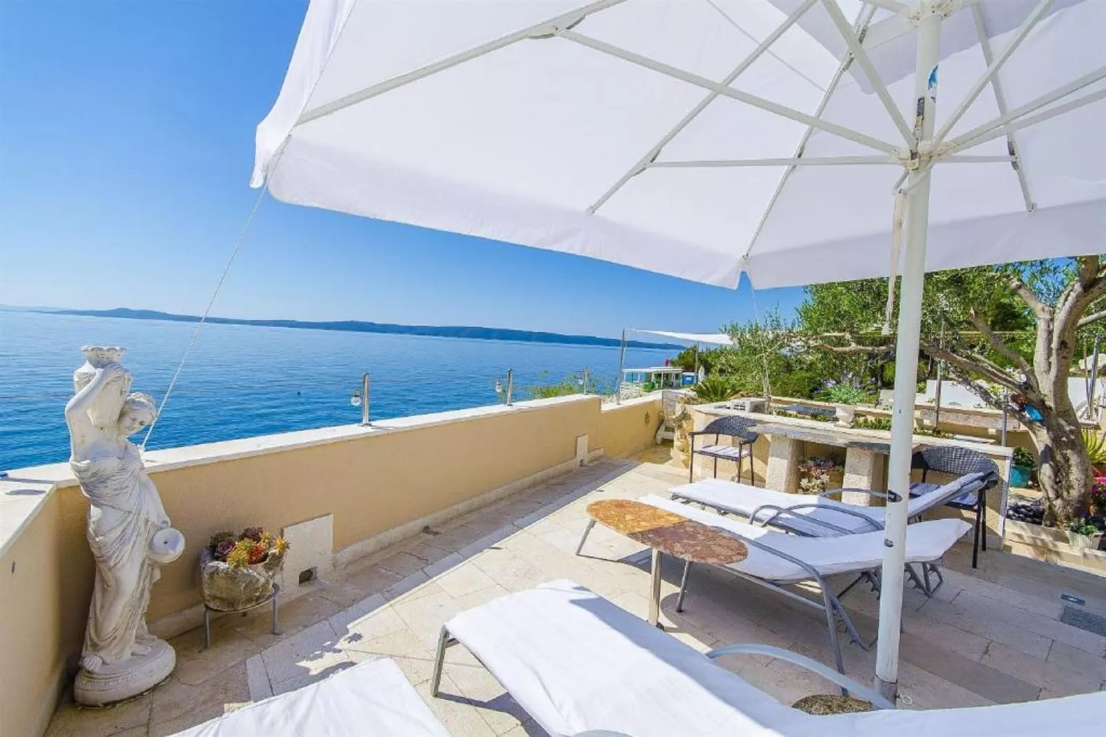 Apartments Nives - Two Bedroom Apartment (A3)-Terrasse