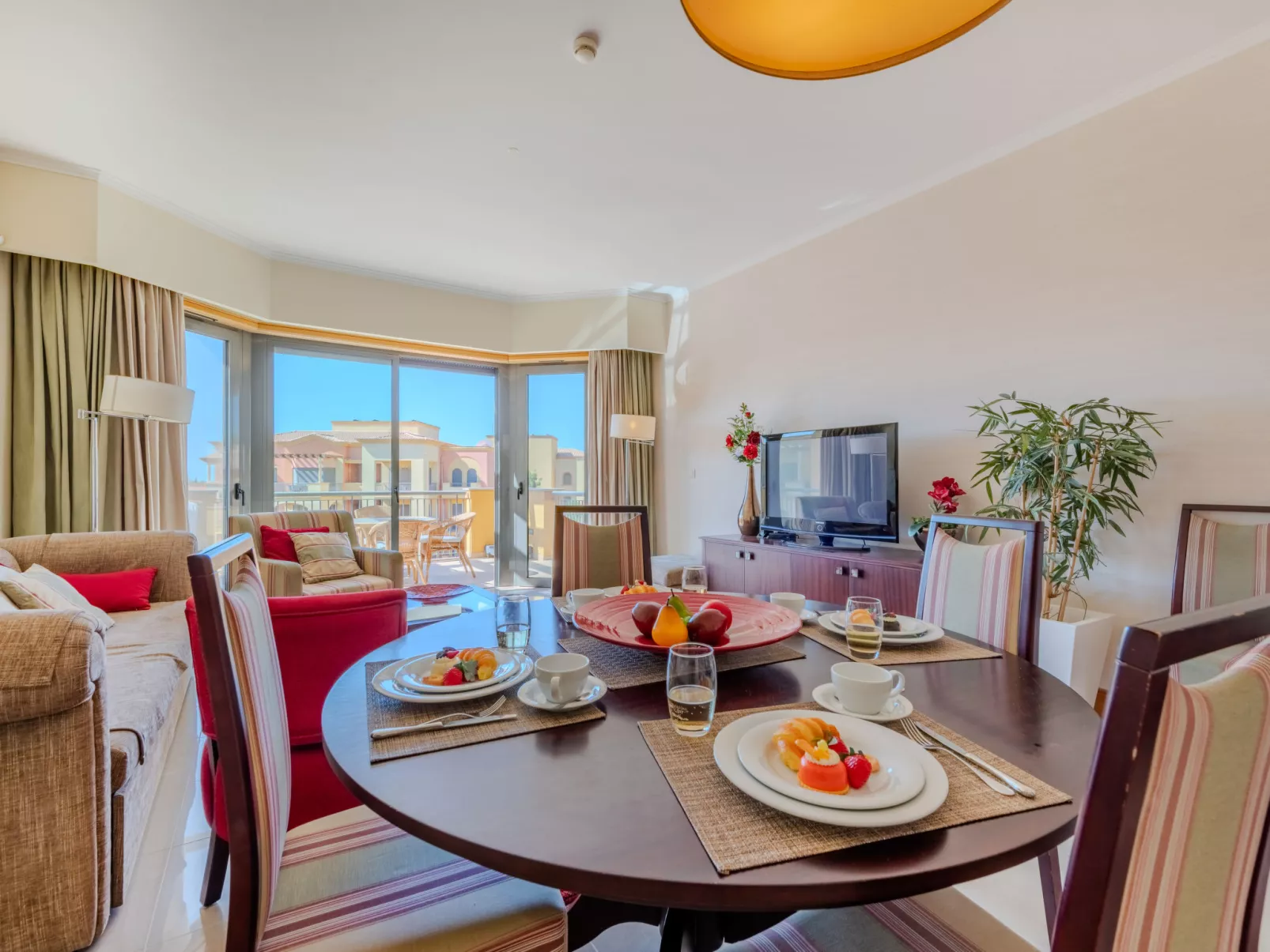 The Residence at Victoria-Inside