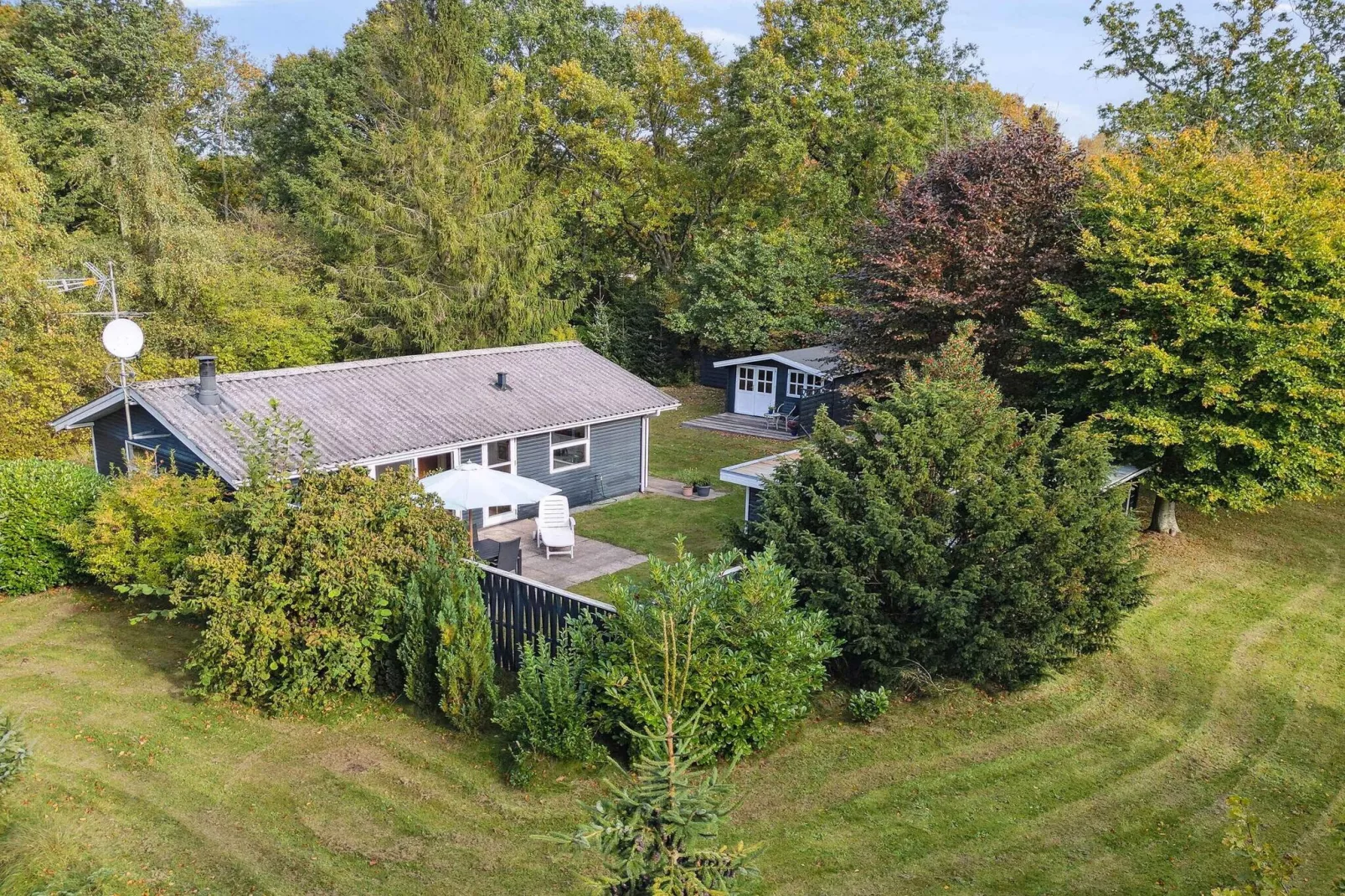 5 Sterne Ferienhaus in Glesborg-Im Freien