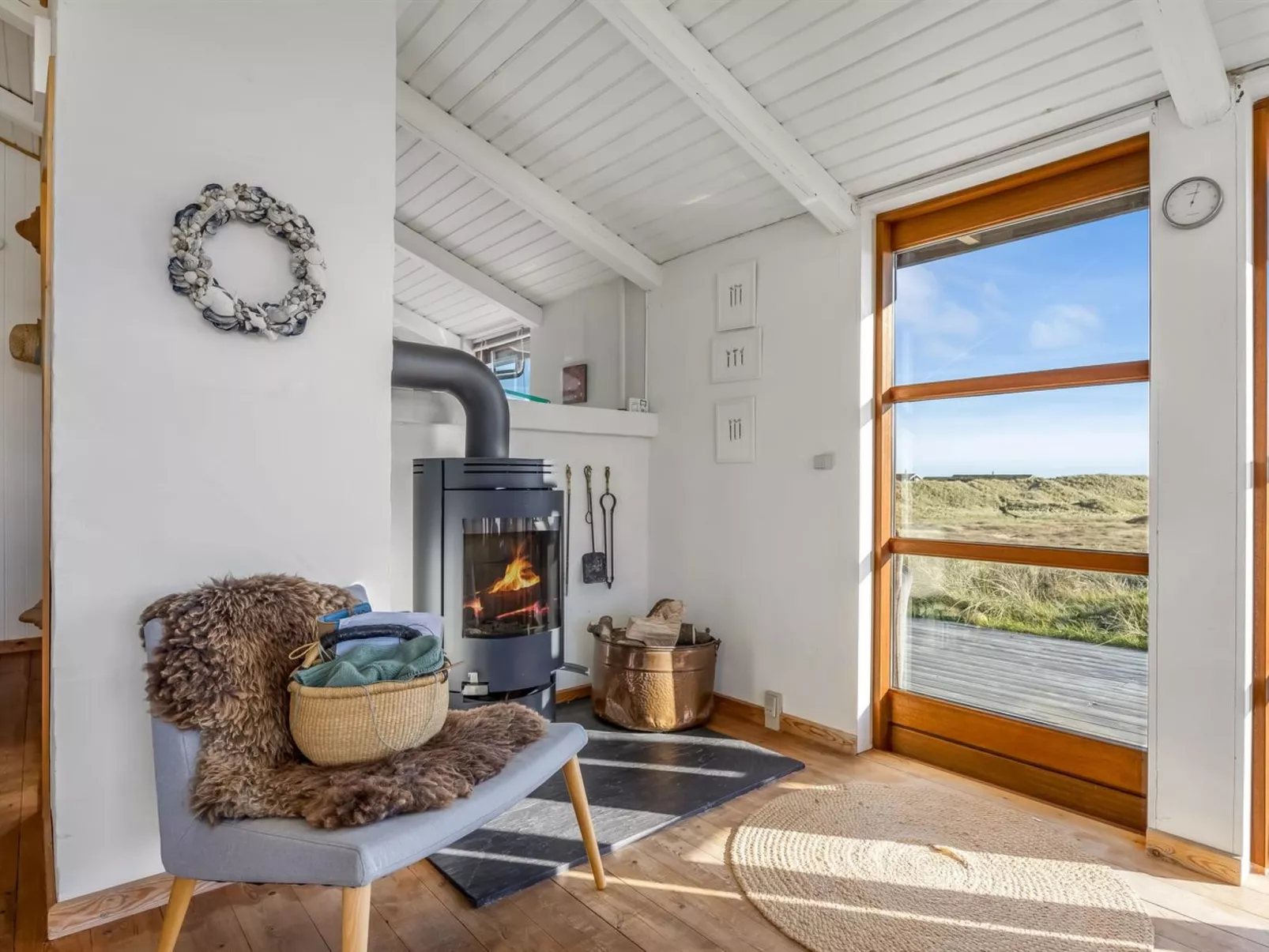 "Sigbritt" - 750m from the sea-Inside