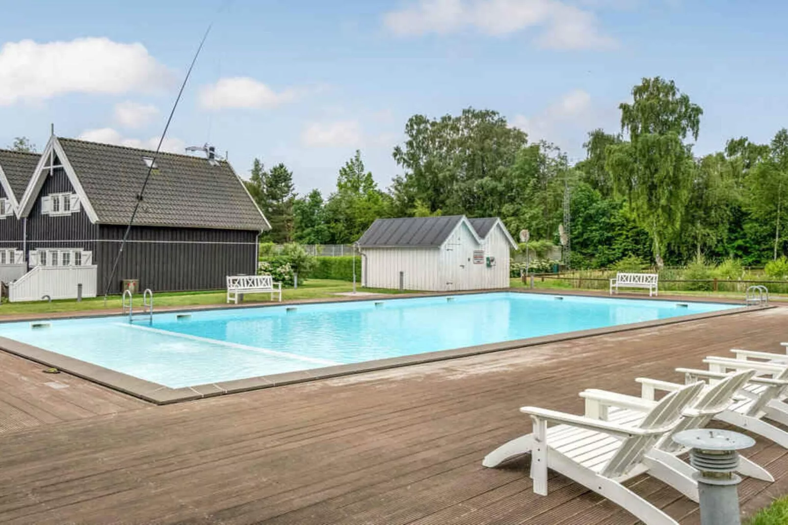 5 Sterne Ferienhaus in Nykøbing Sj-Schwimmbad