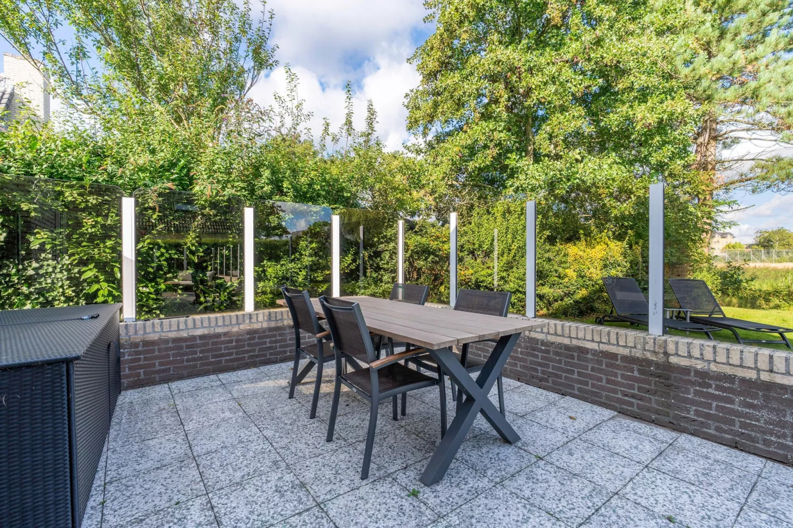 Kamperfoelie 63-Terrasse / balcon